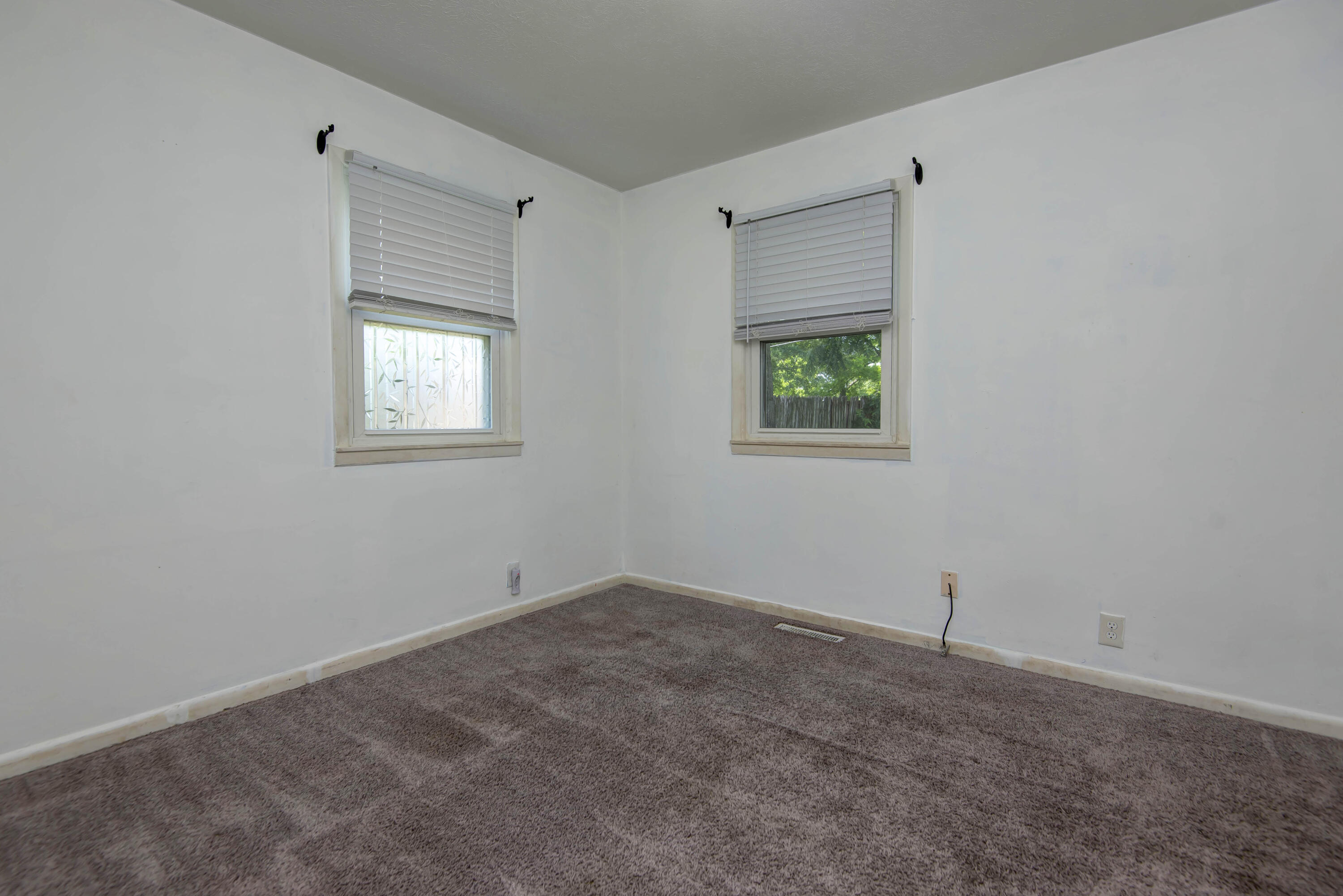 3019 South Dayton Avenue Property Photo 12