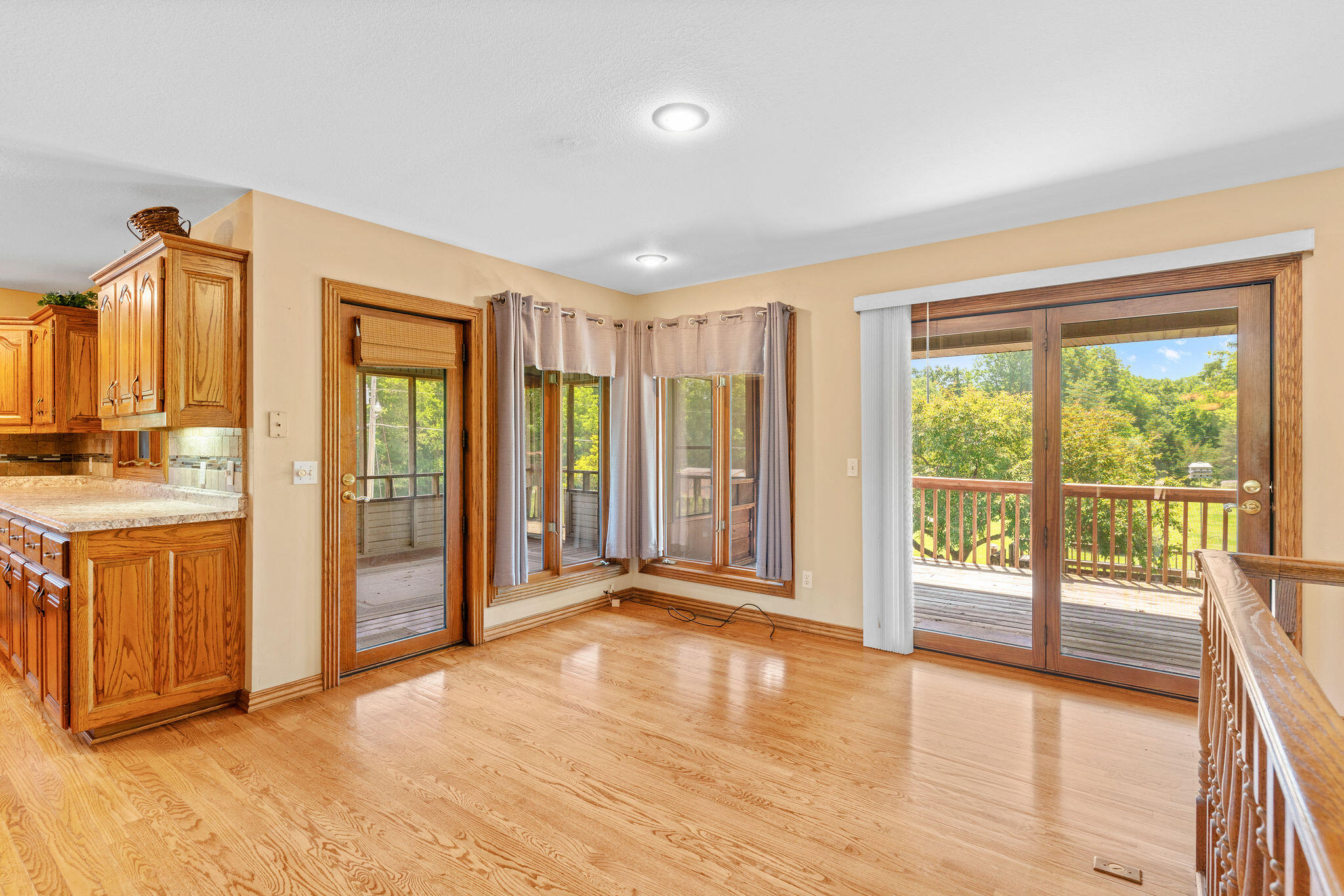 5080 East Farm Road 168 Property Photo 15