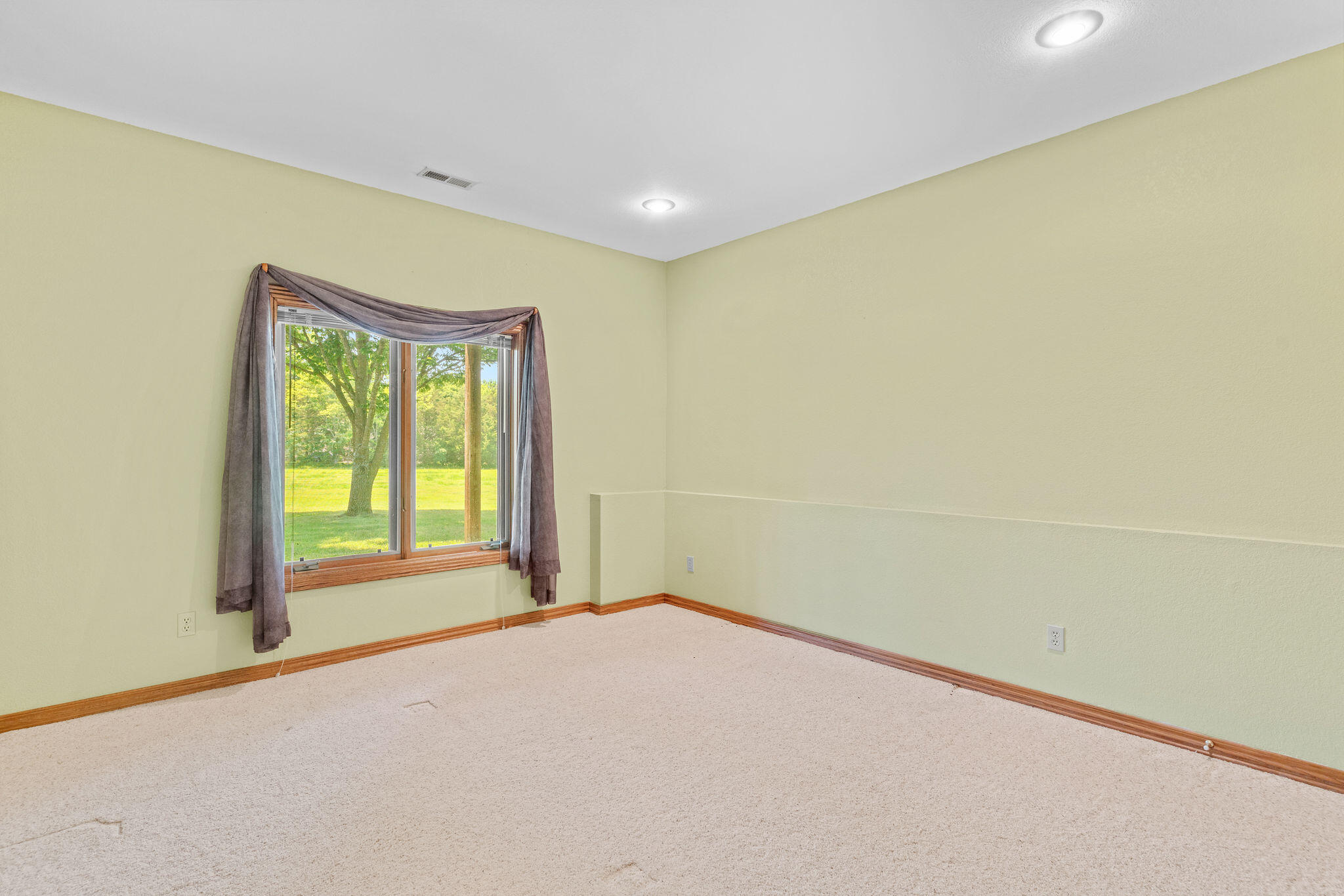 5080 East Farm Road 168 Property Photo 31