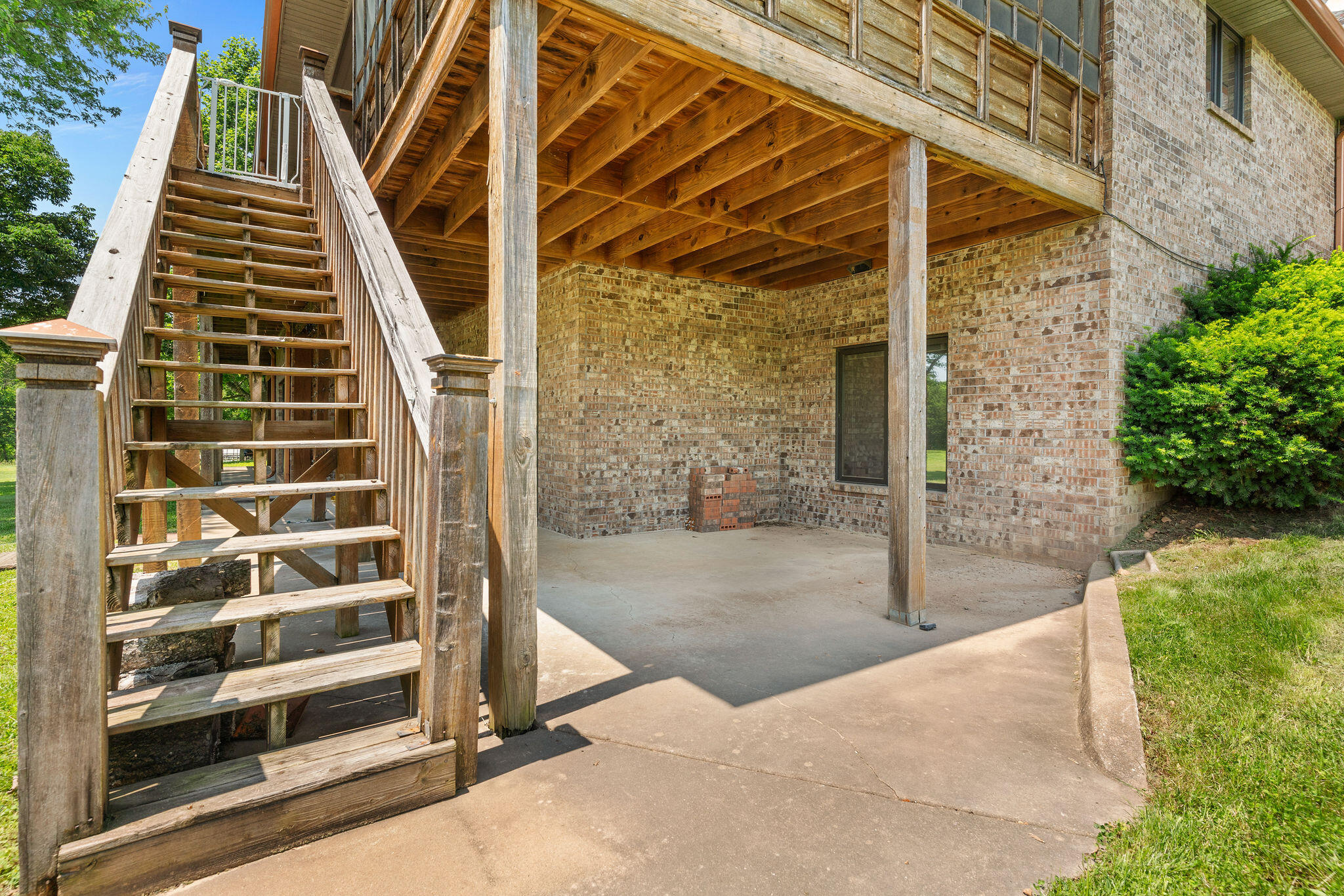 5080 East Farm Road 168 Property Photo 46