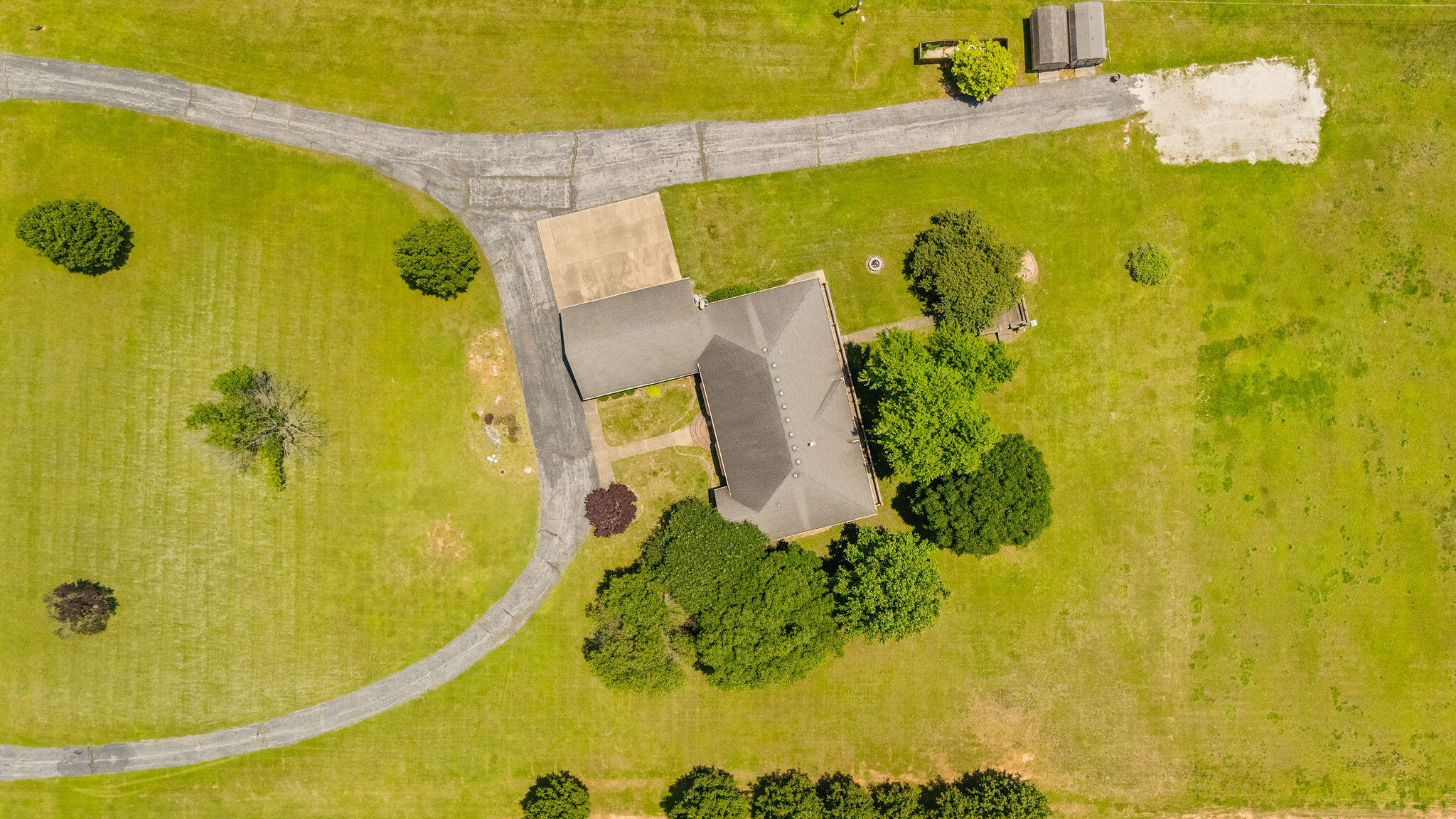 5080 East Farm Road 168 Property Photo 48