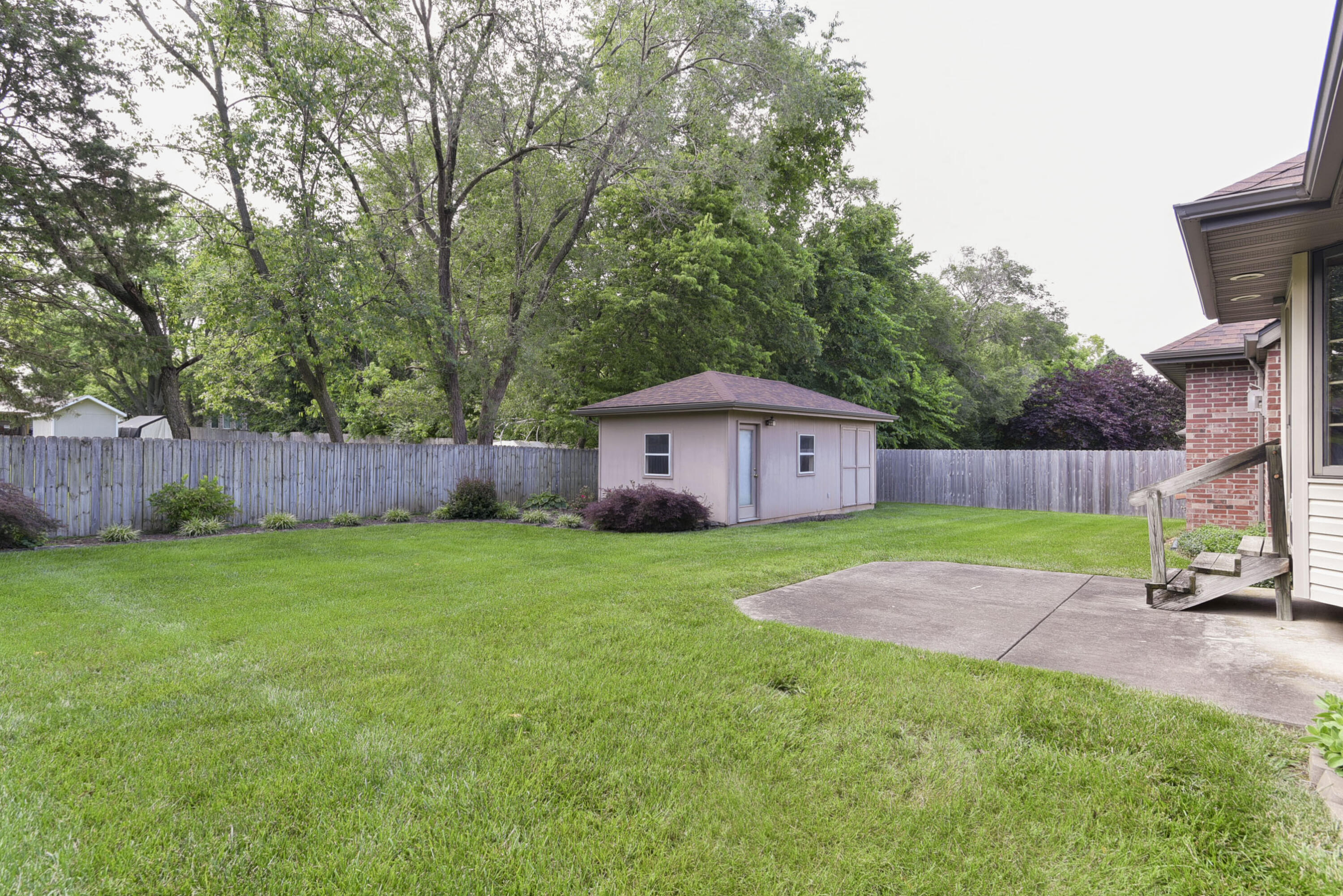 5513 South Maryland Avenue Property Photo 3