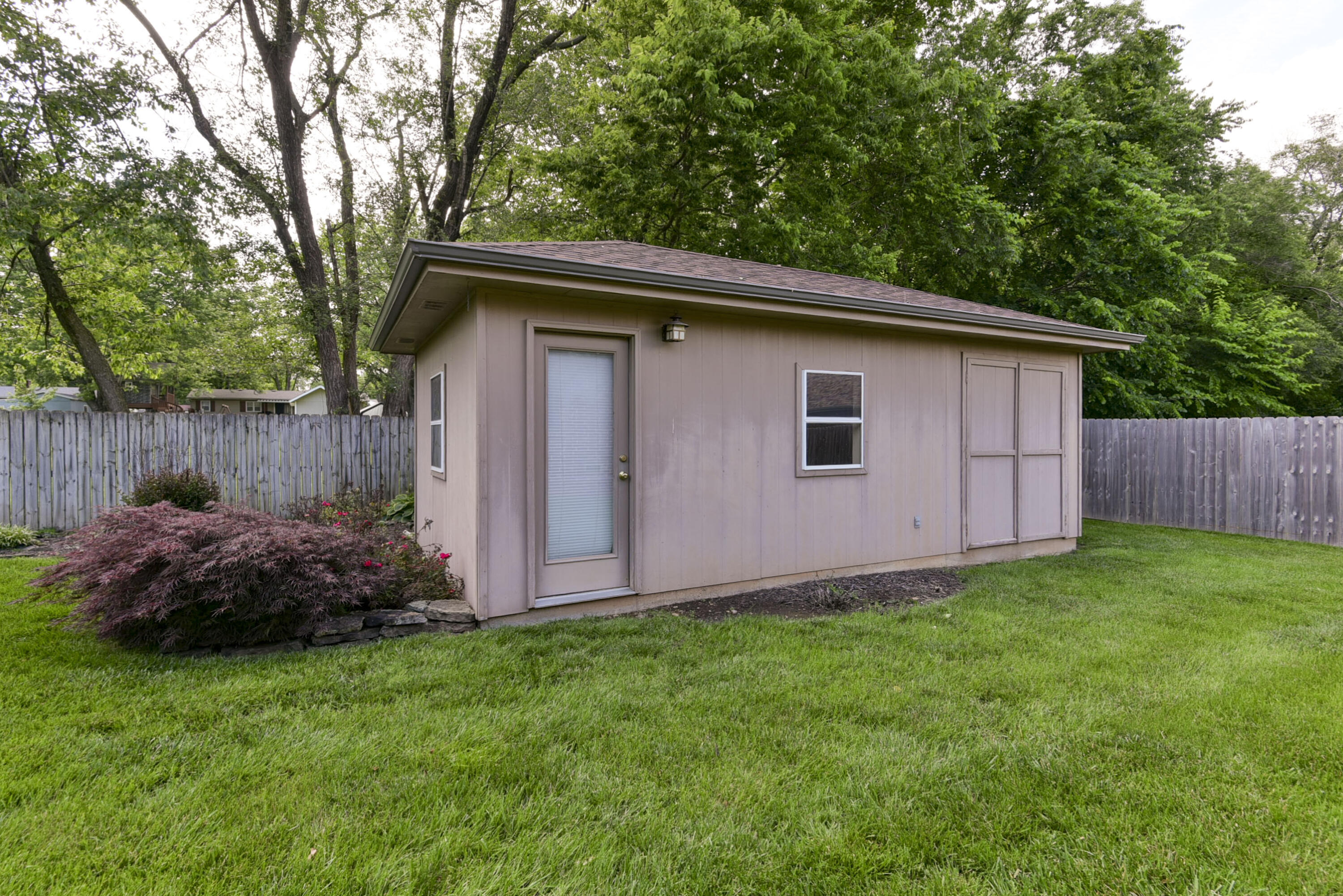5513 South Maryland Avenue Property Photo 9