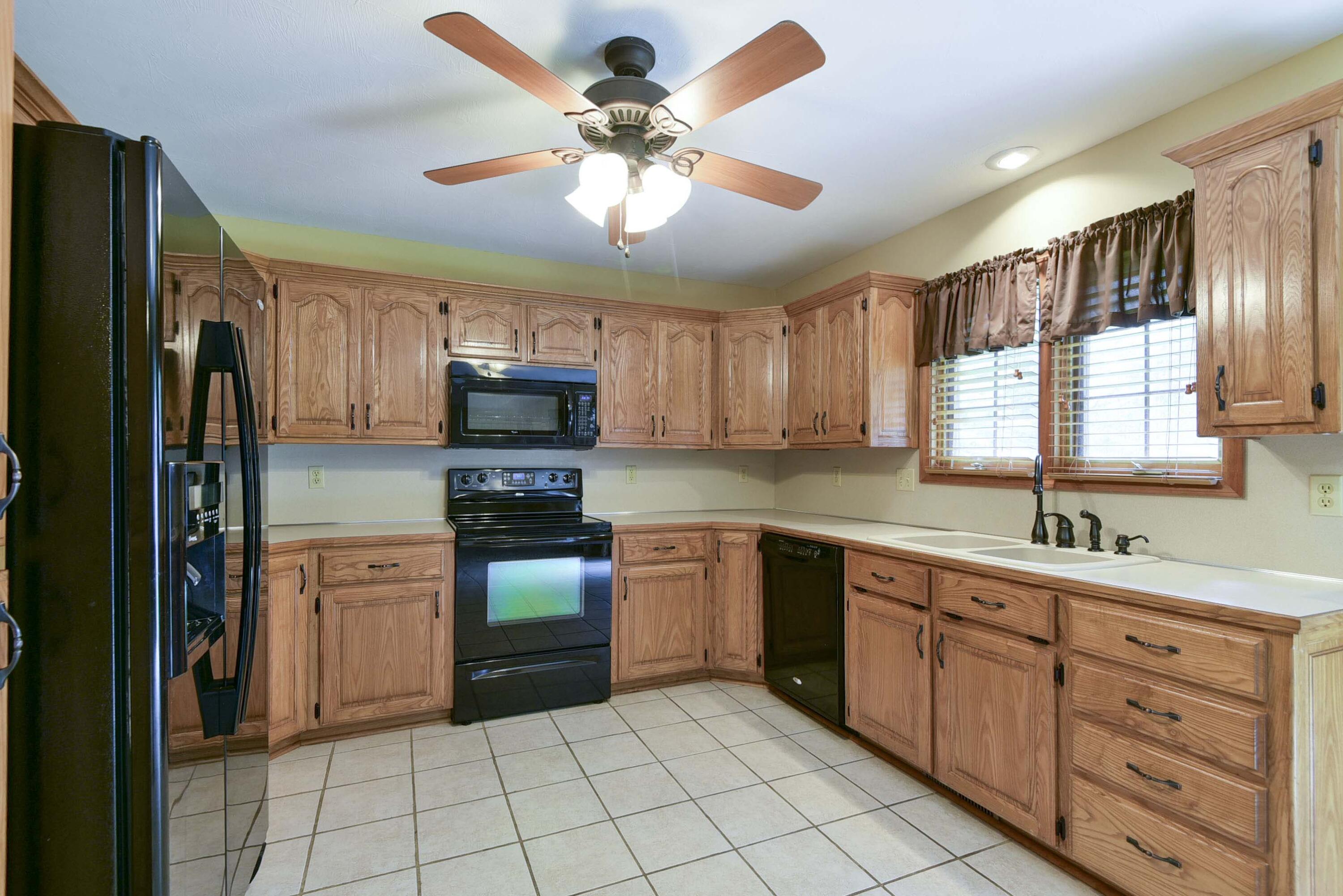 5513 South Maryland Avenue Property Photo 11