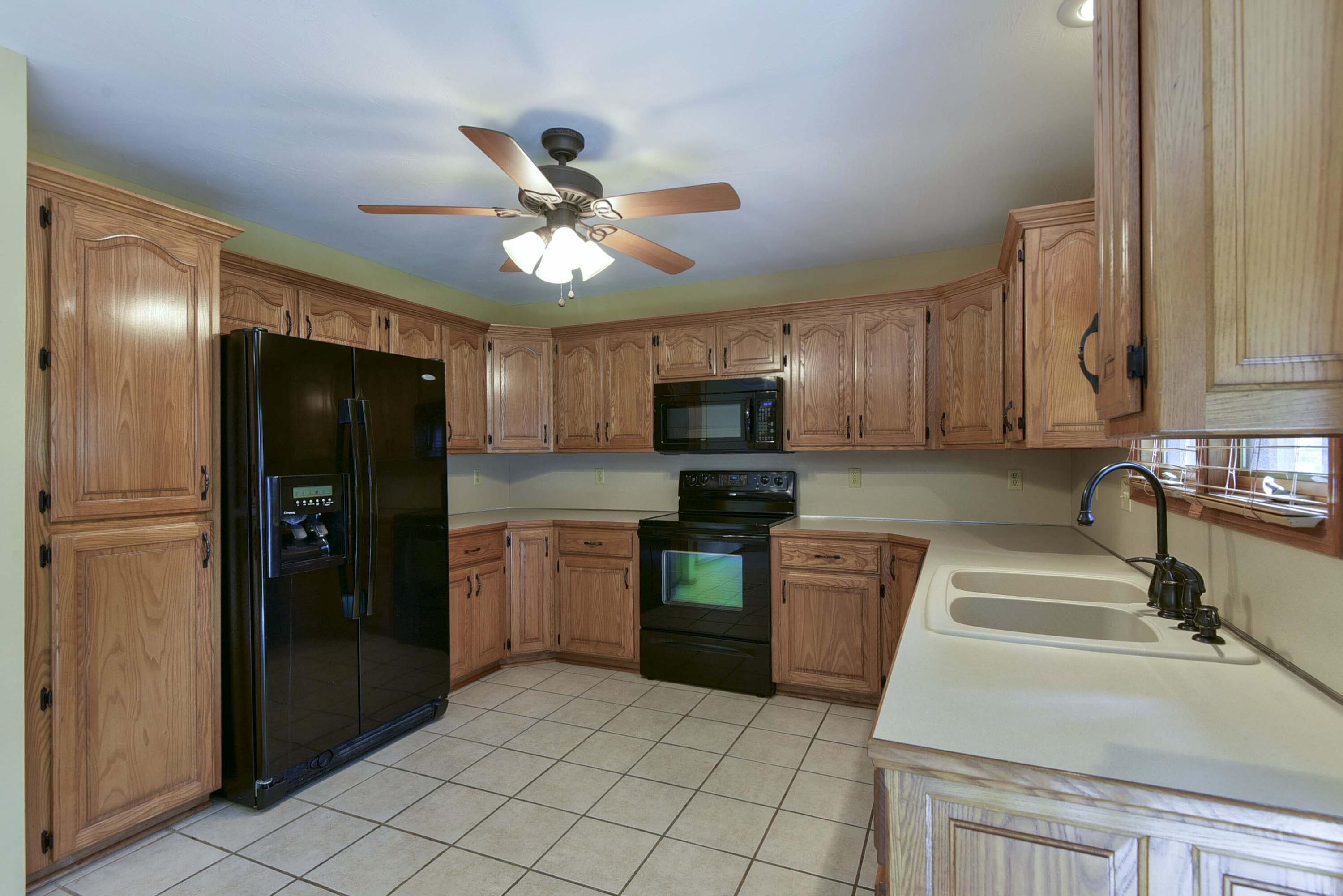 5513 South Maryland Avenue Property Photo 12