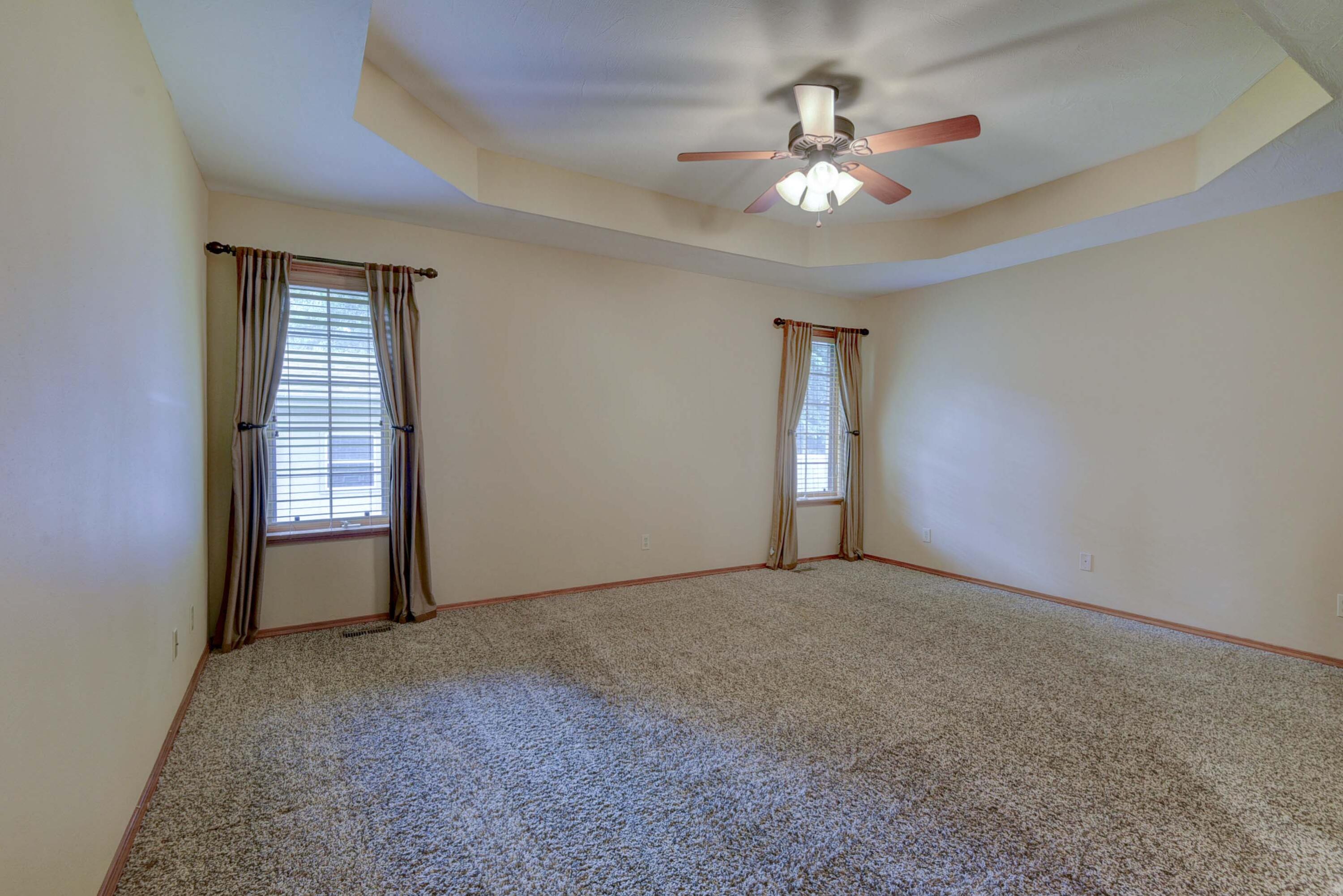 5513 South Maryland Avenue Property Photo 15