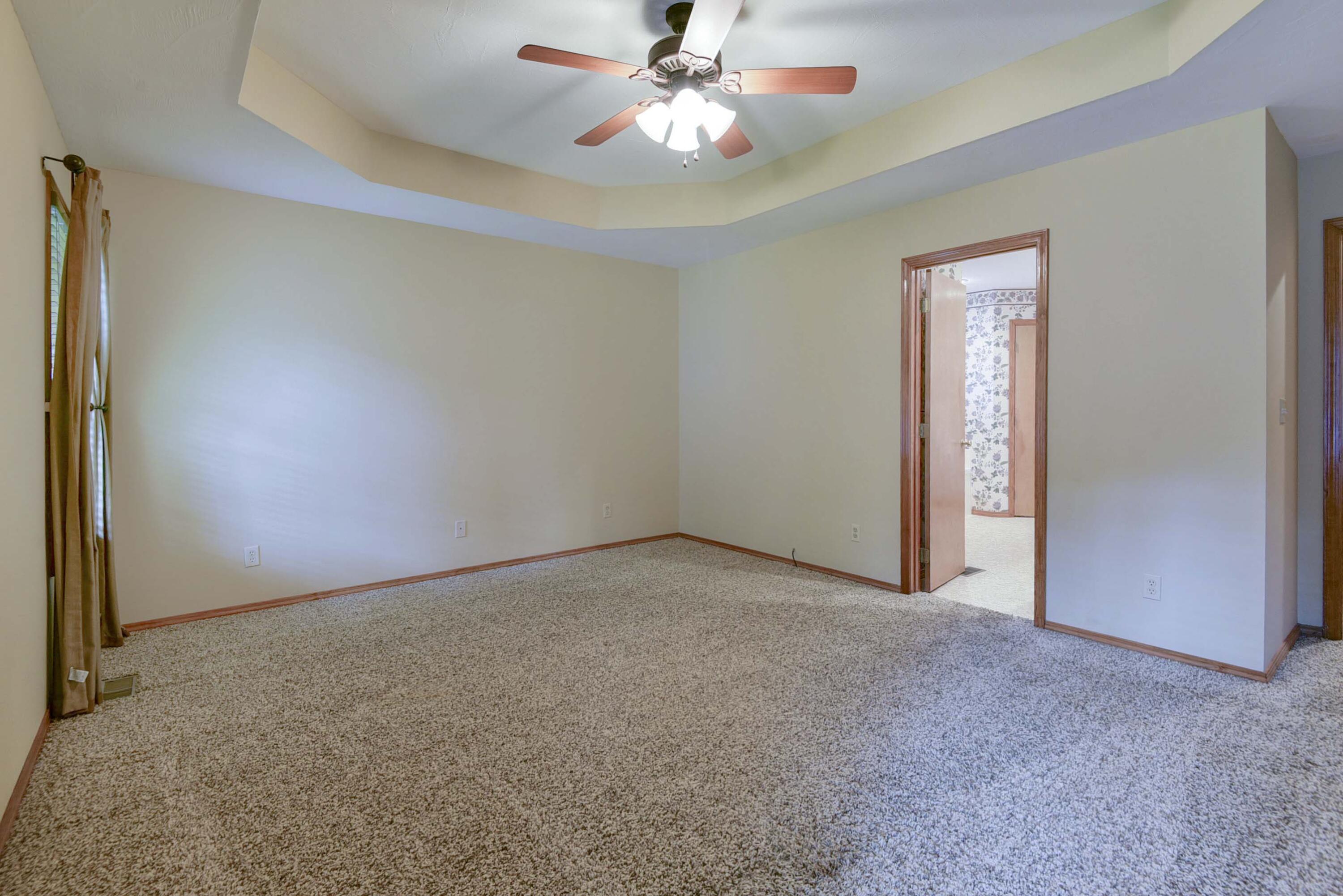 5513 South Maryland Avenue Property Photo 16