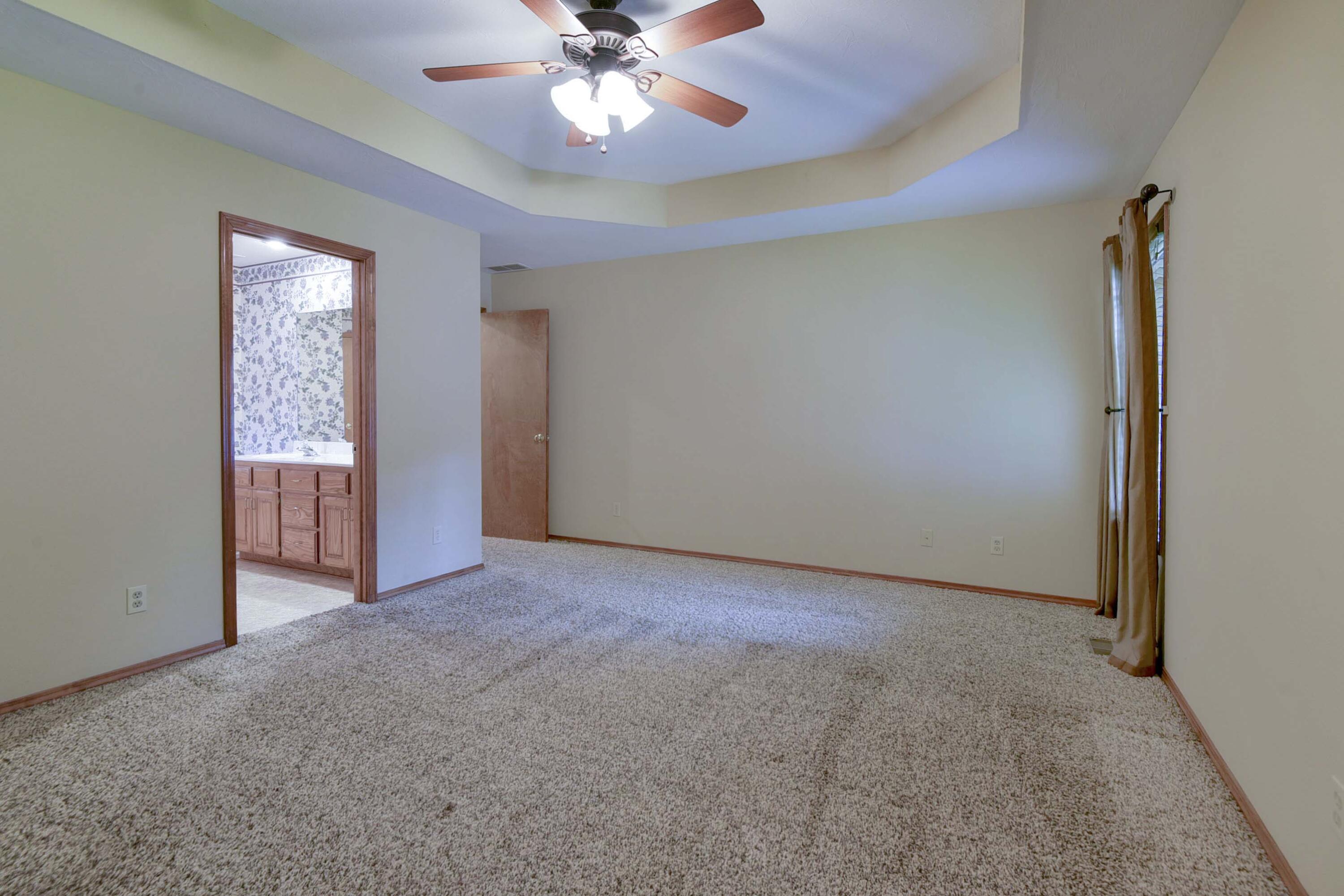 5513 South Maryland Avenue Property Photo 17