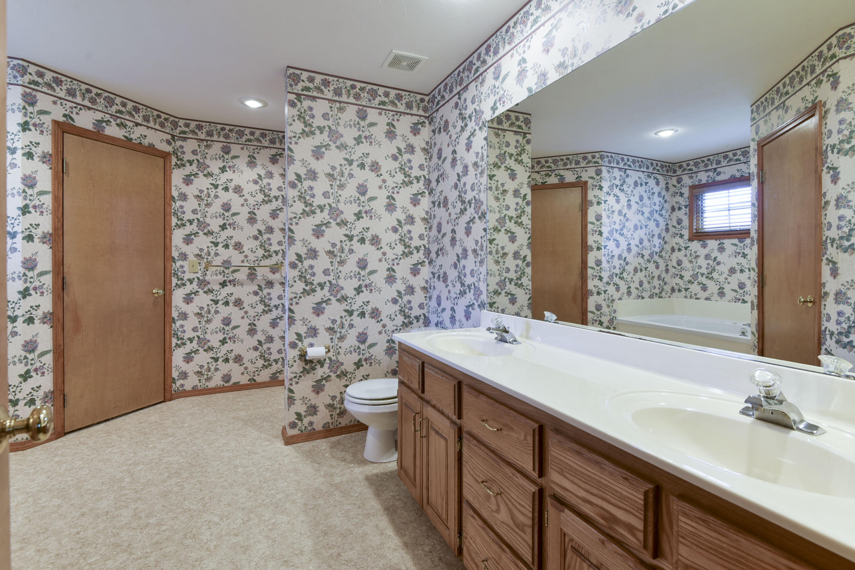 5513 South Maryland Avenue Property Photo 18