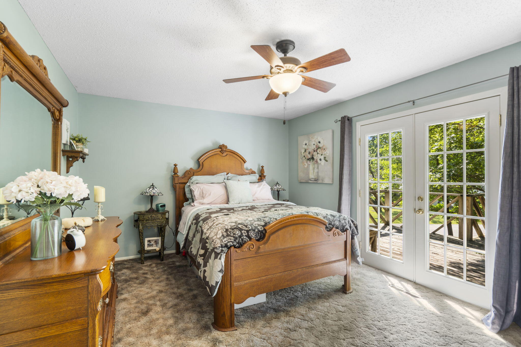 5527 South Honeysuckle Lane Property Photo 15