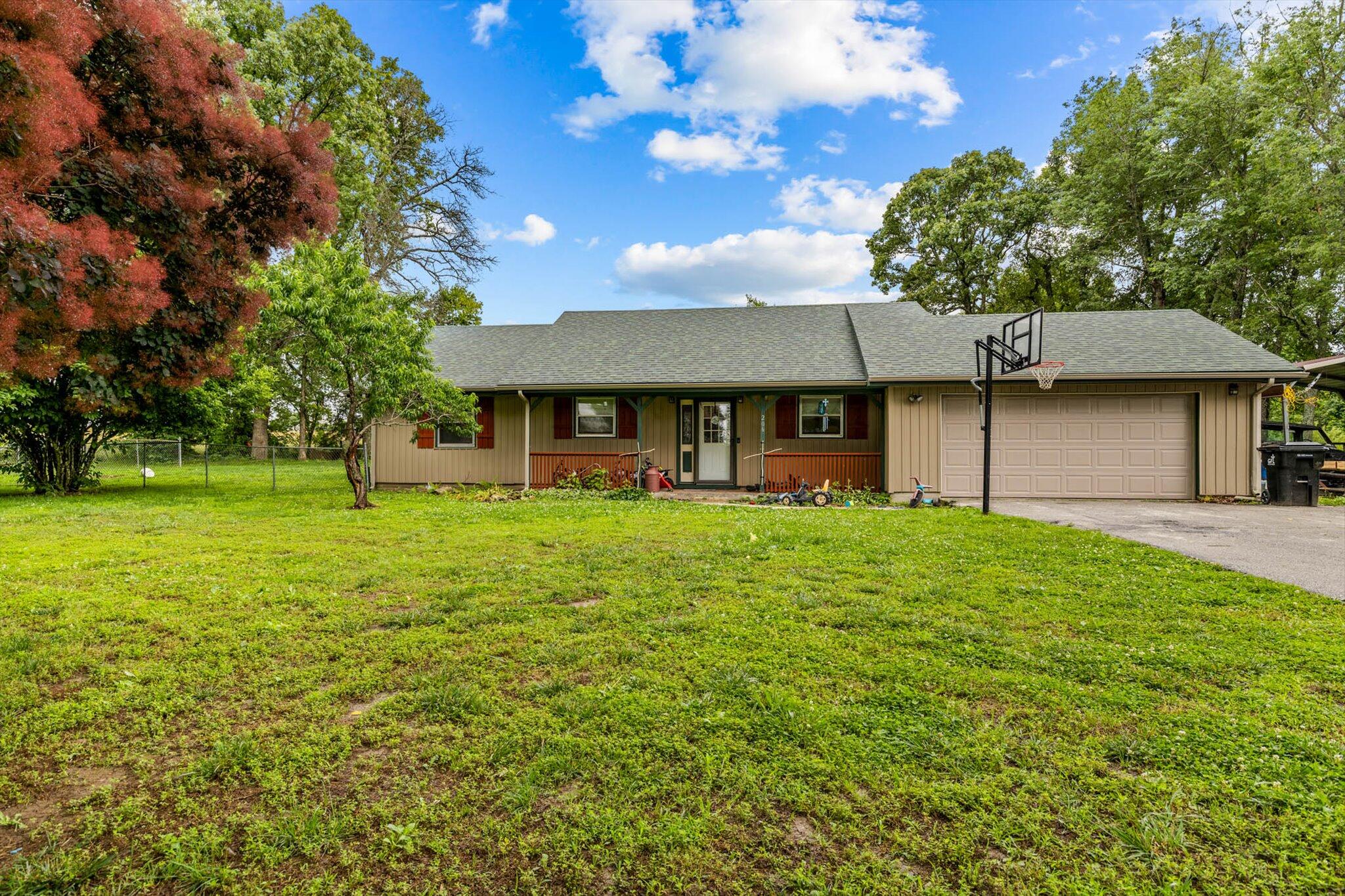 206 Plum Street Property Photo 1