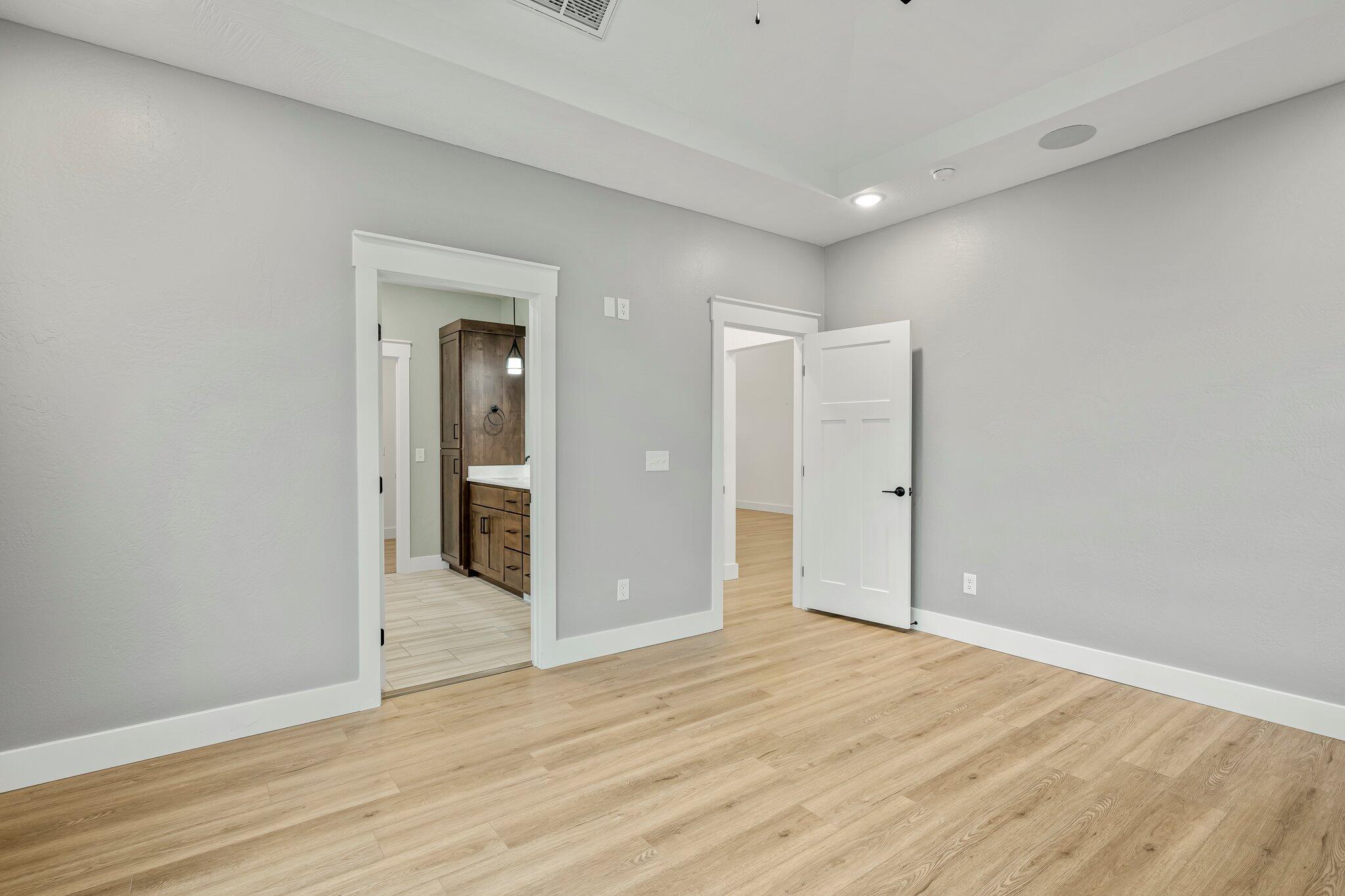 4855 South Aaron Avenue Property Photo 28
