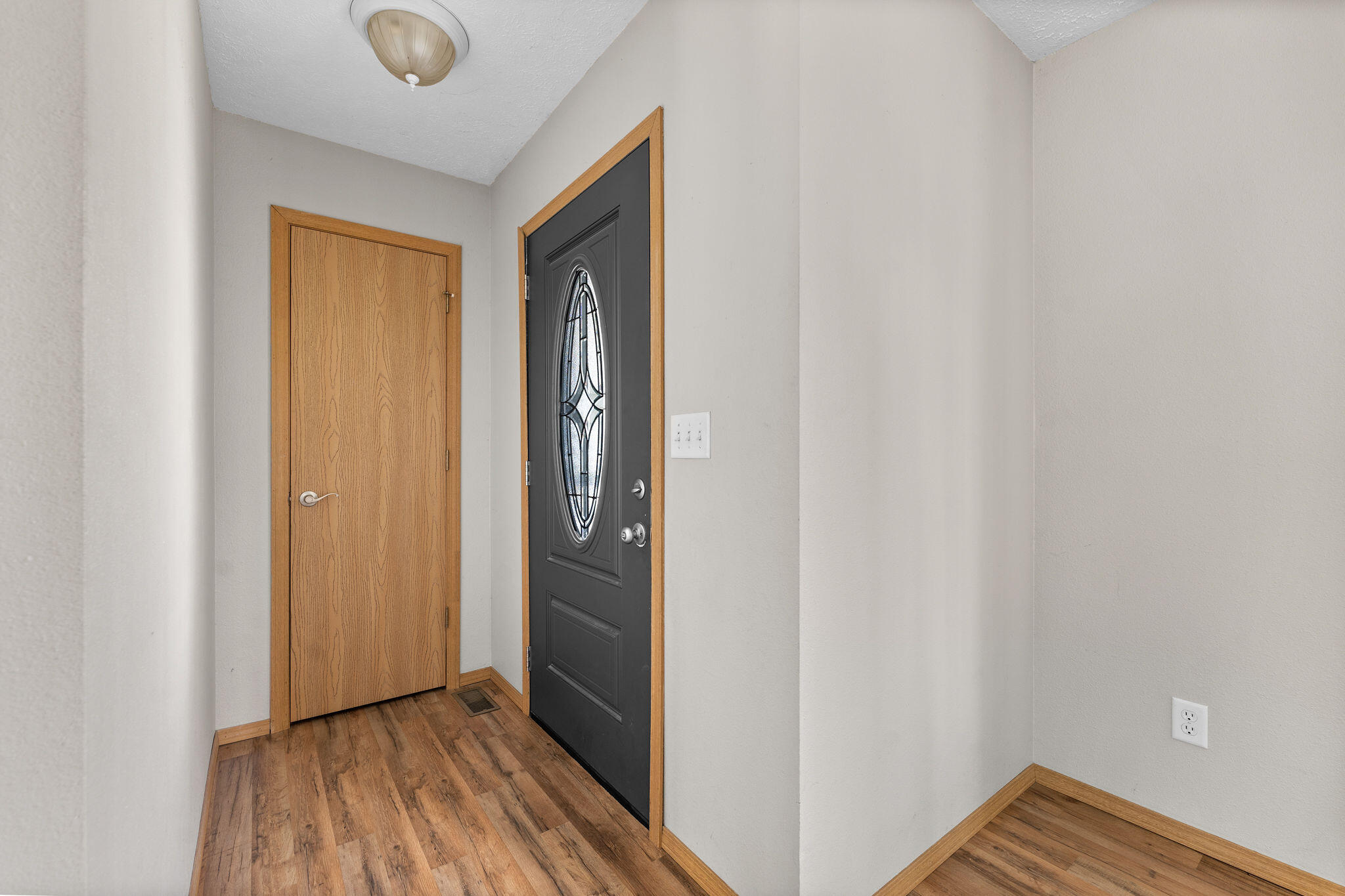 1460 Emerald Road Property Photo 6