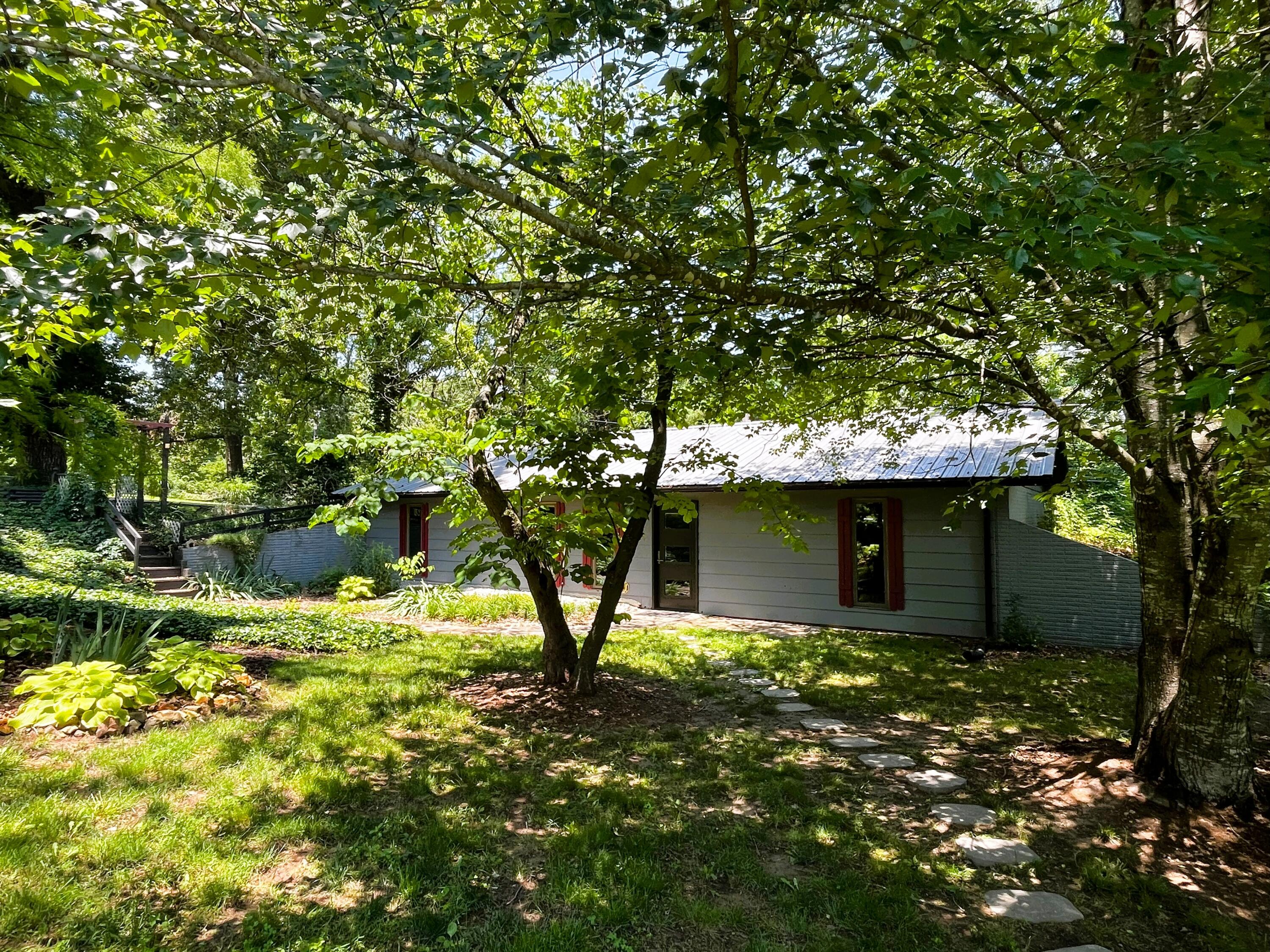 1605 Chappell Drive Property Photo 2