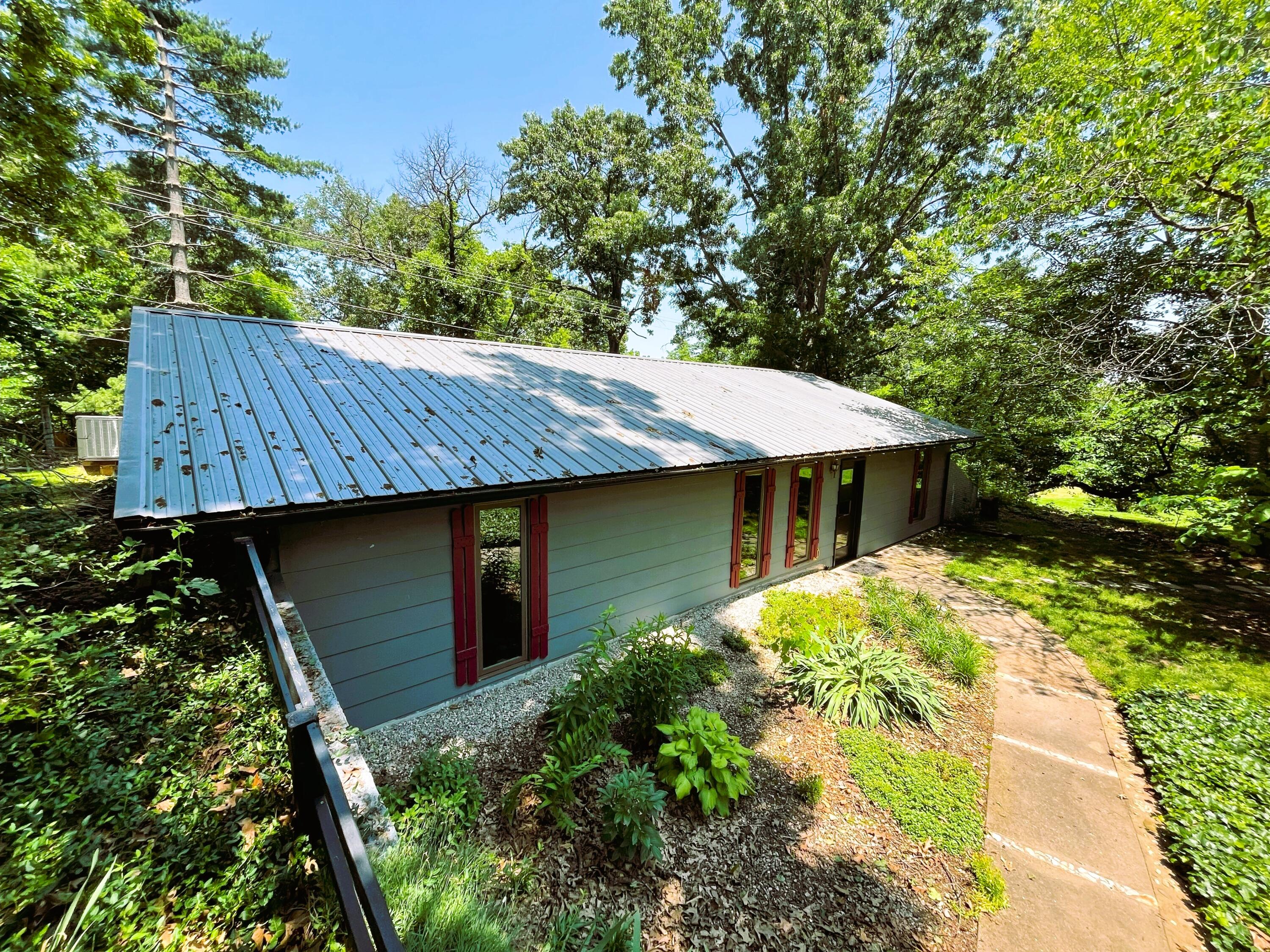1605 Chappell Drive Property Photo 3