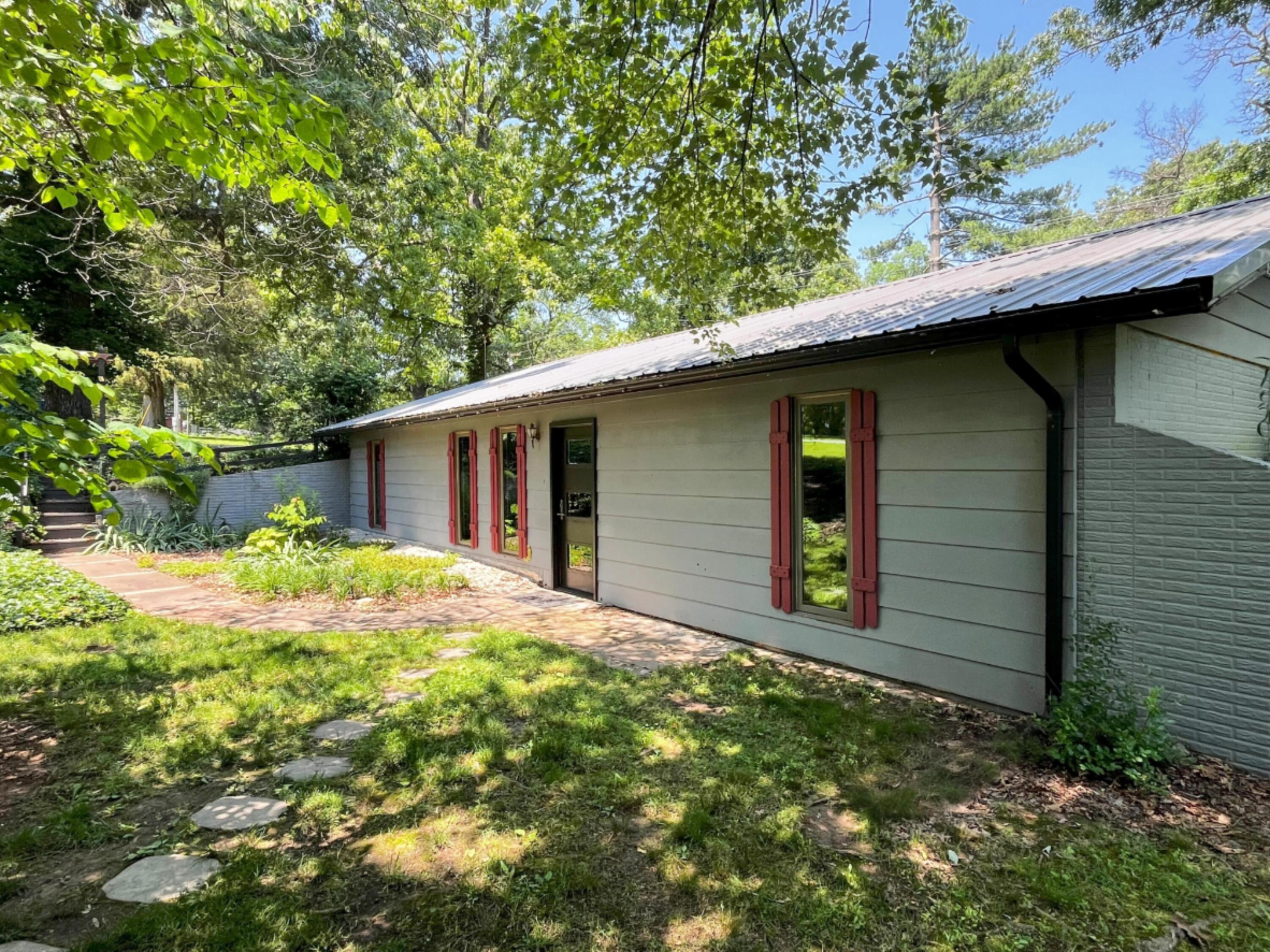 1605 Chappell Drive Property Photo 4