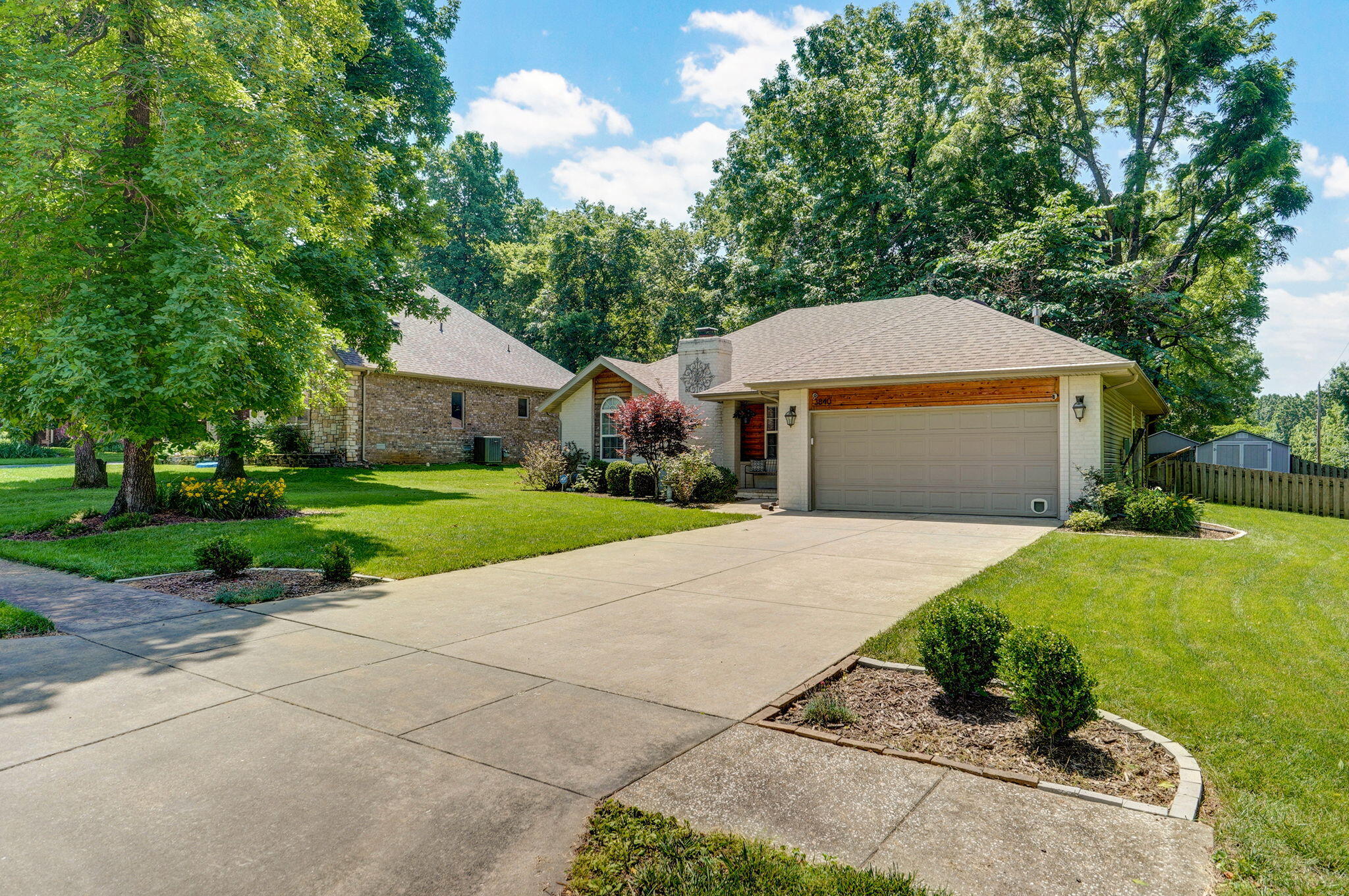 3840 West Wilderness Street Property Photo 2
