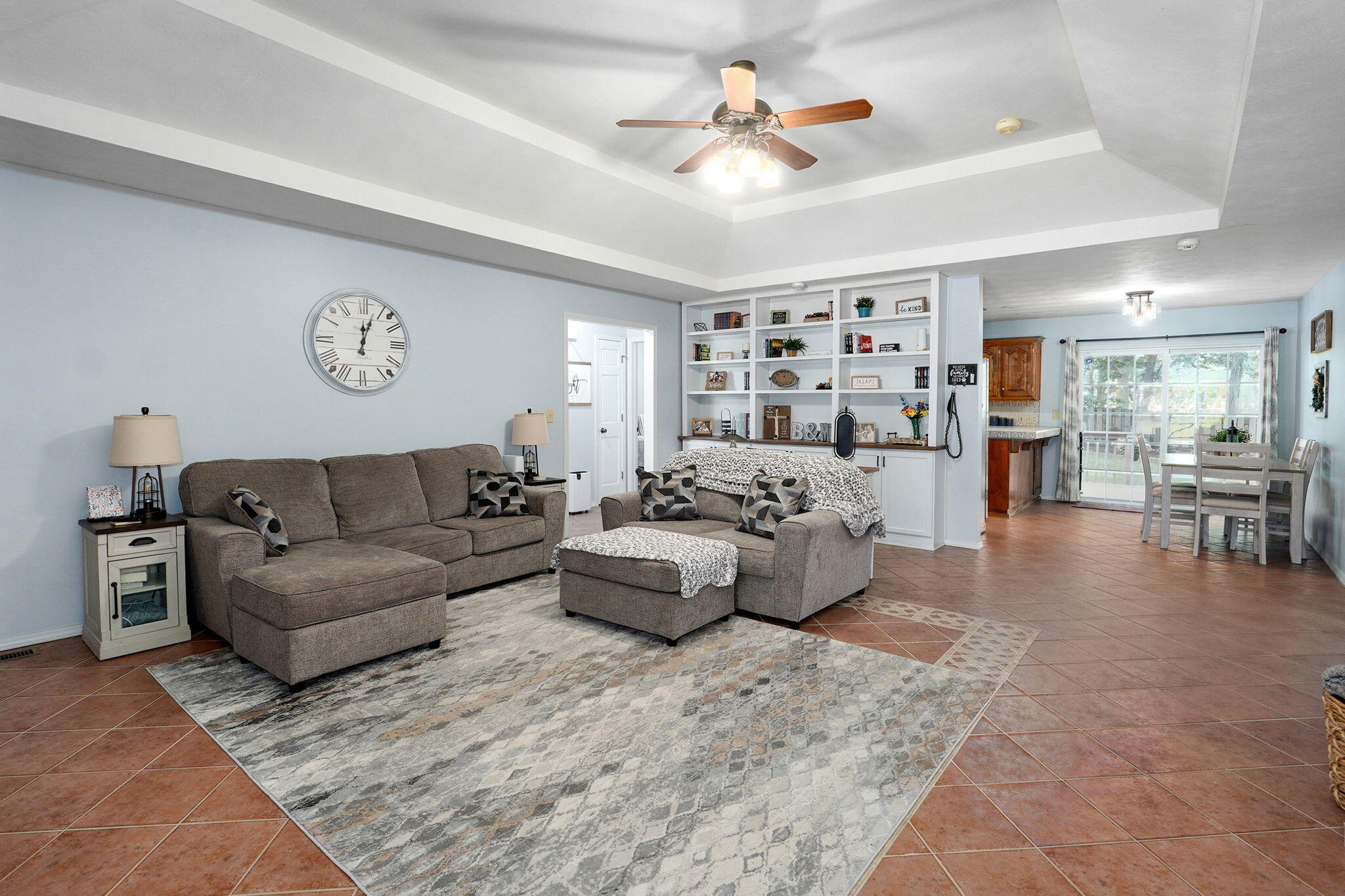 3840 West Wilderness Street Property Photo 5