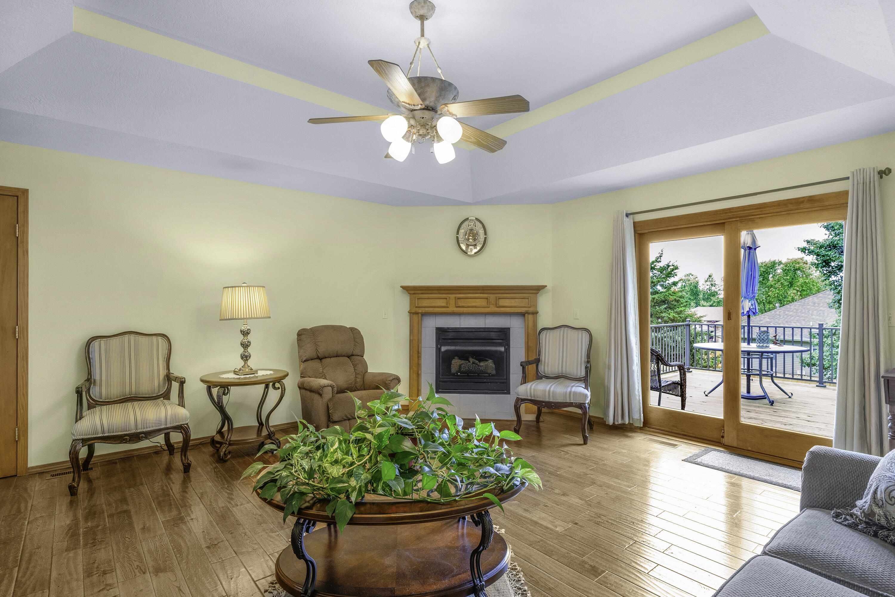 2122 West Village Terrace Property Photo 9