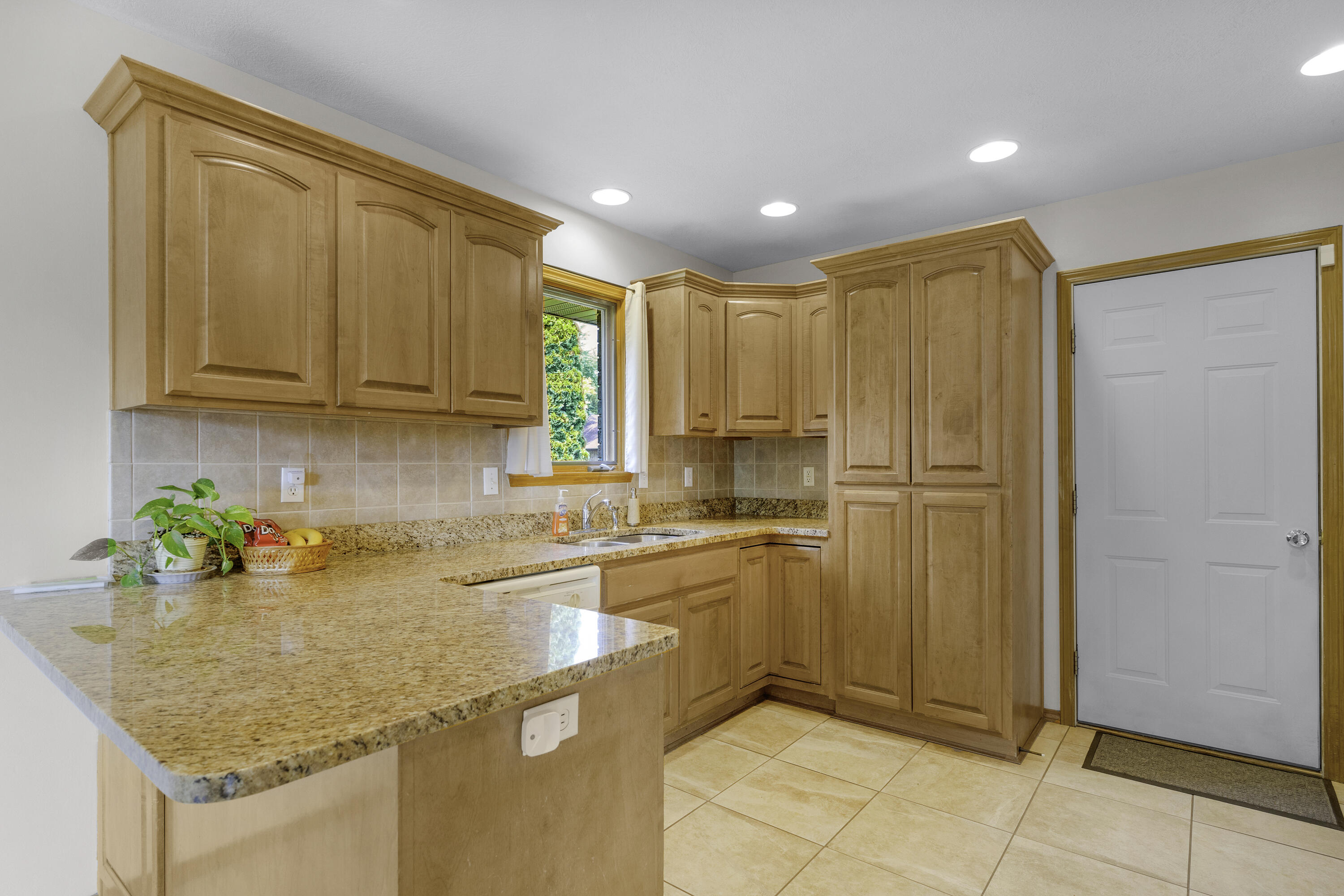 2122 West Village Terrace Property Photo 16