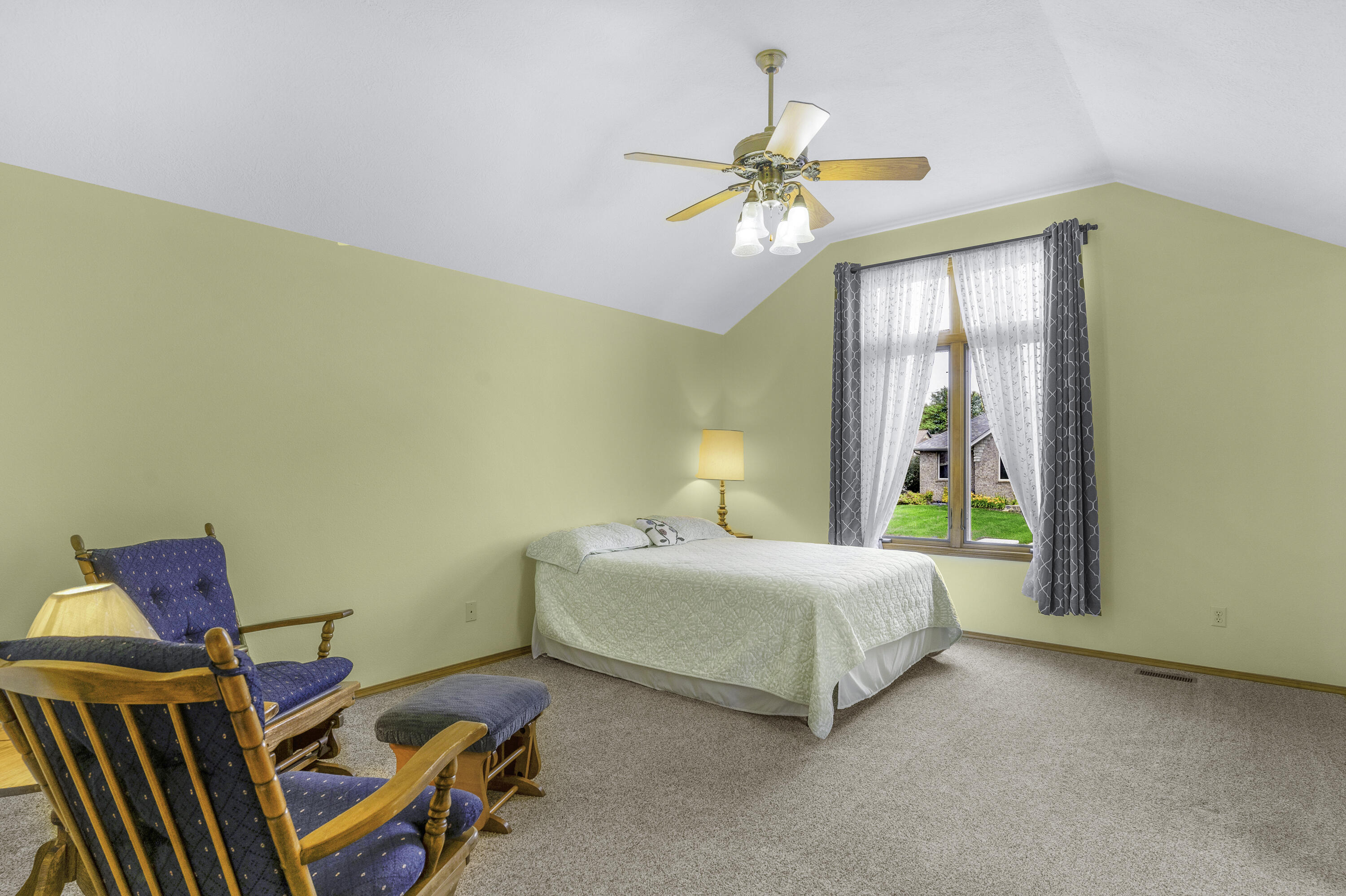 2122 West Village Terrace Property Photo 21