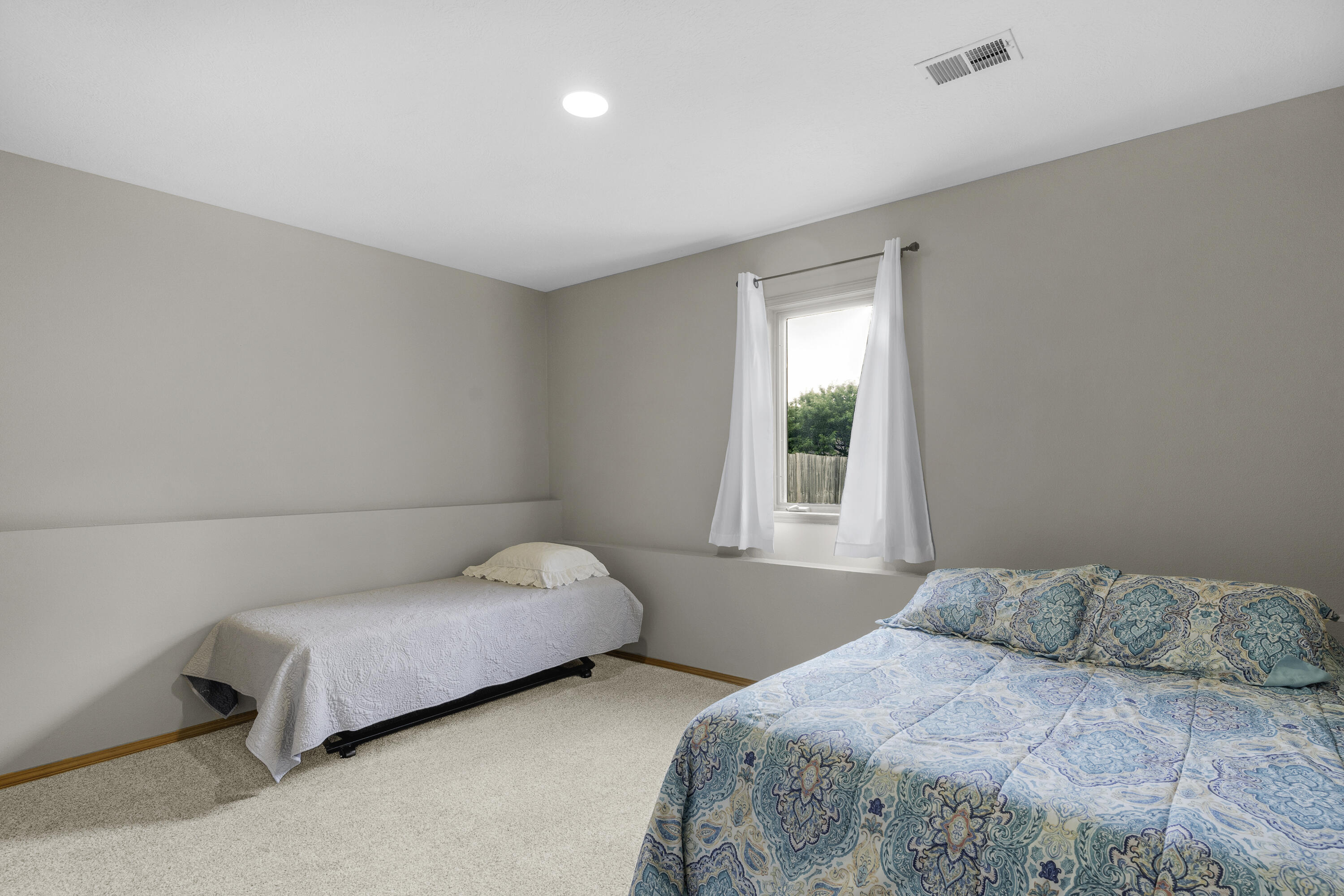 2122 West Village Terrace Property Photo 38