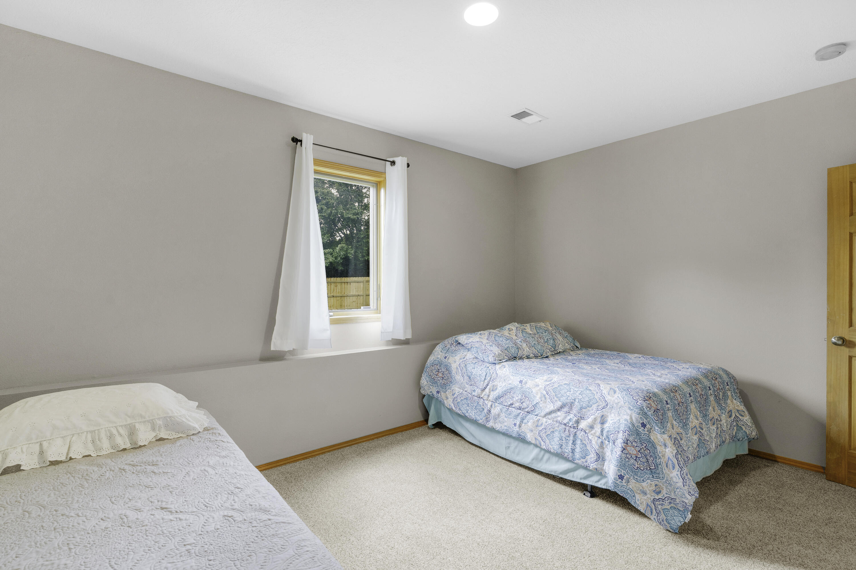 2122 West Village Terrace Property Photo 40
