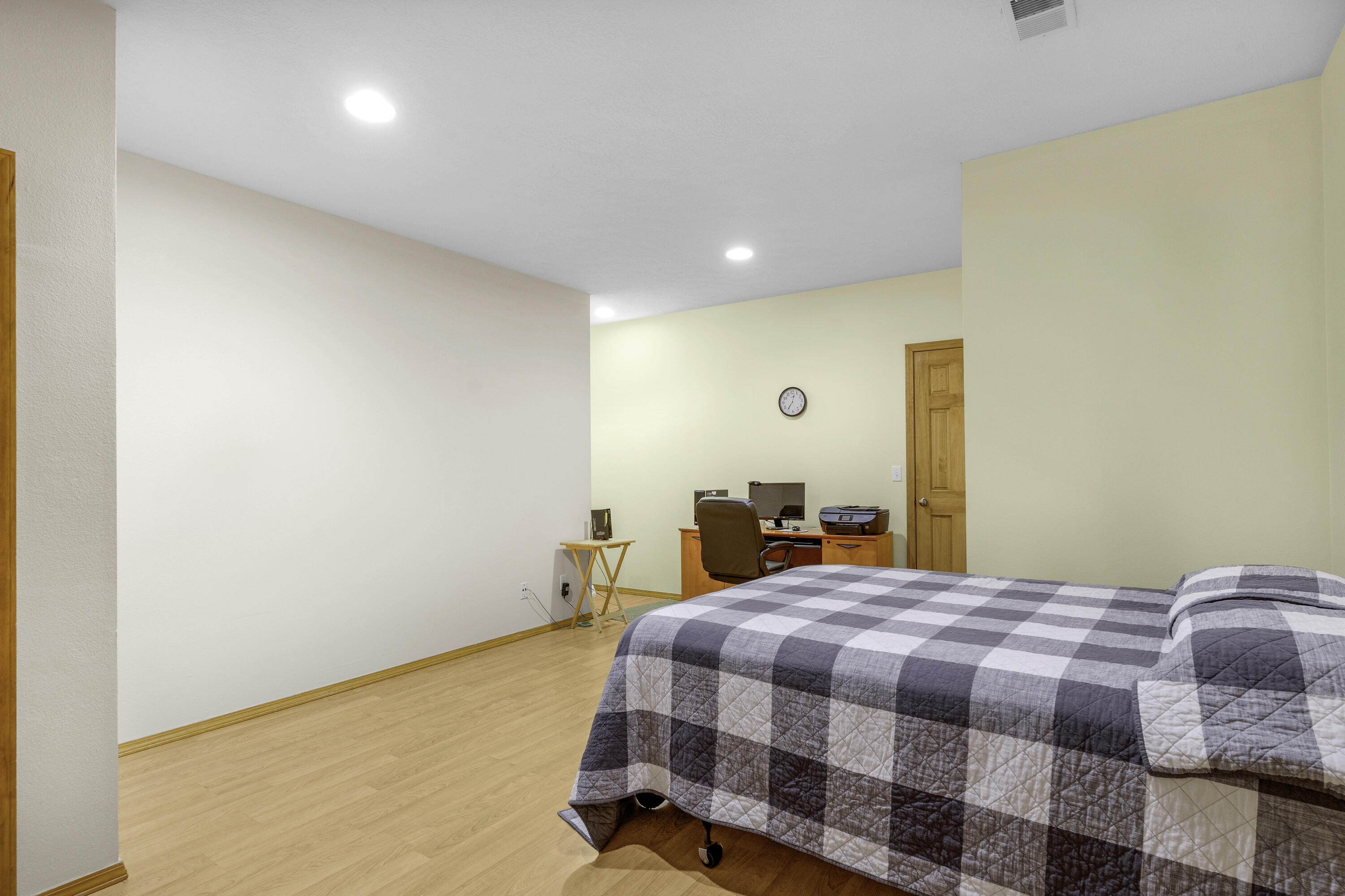 2122 West Village Terrace Property Photo 45