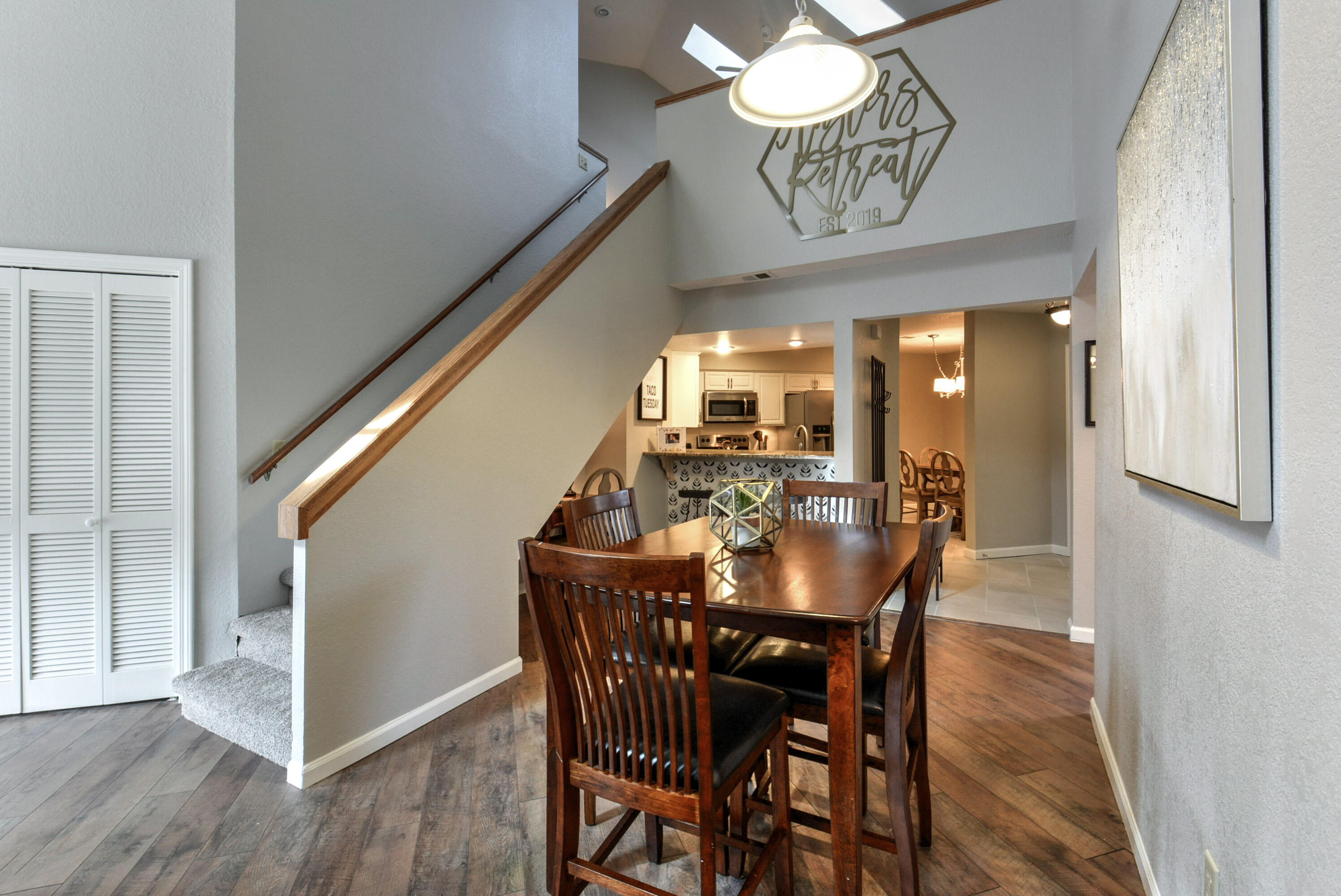 280 Wimbledon Drive Property Photo 6