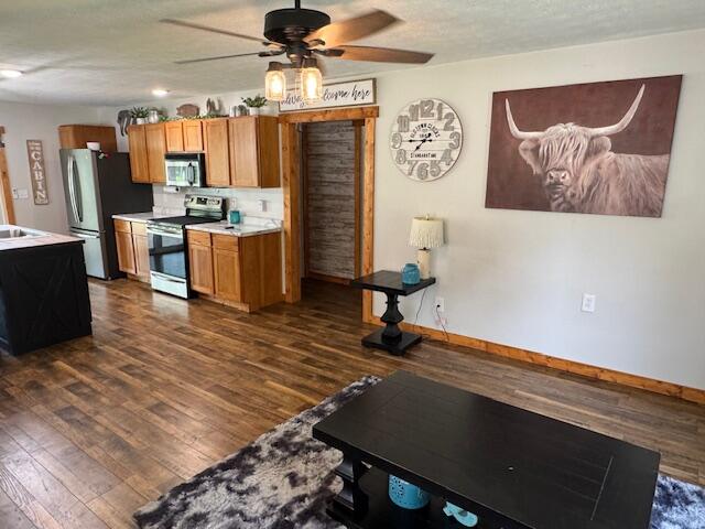 83 Dawn Circle Property Photo 6