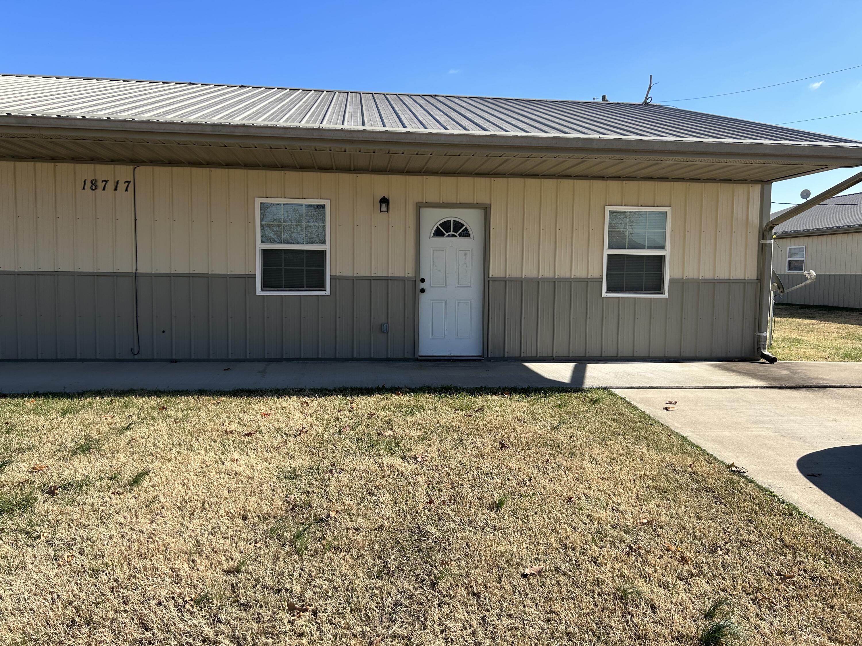 18717 Kokomo Lane Property Photo 1