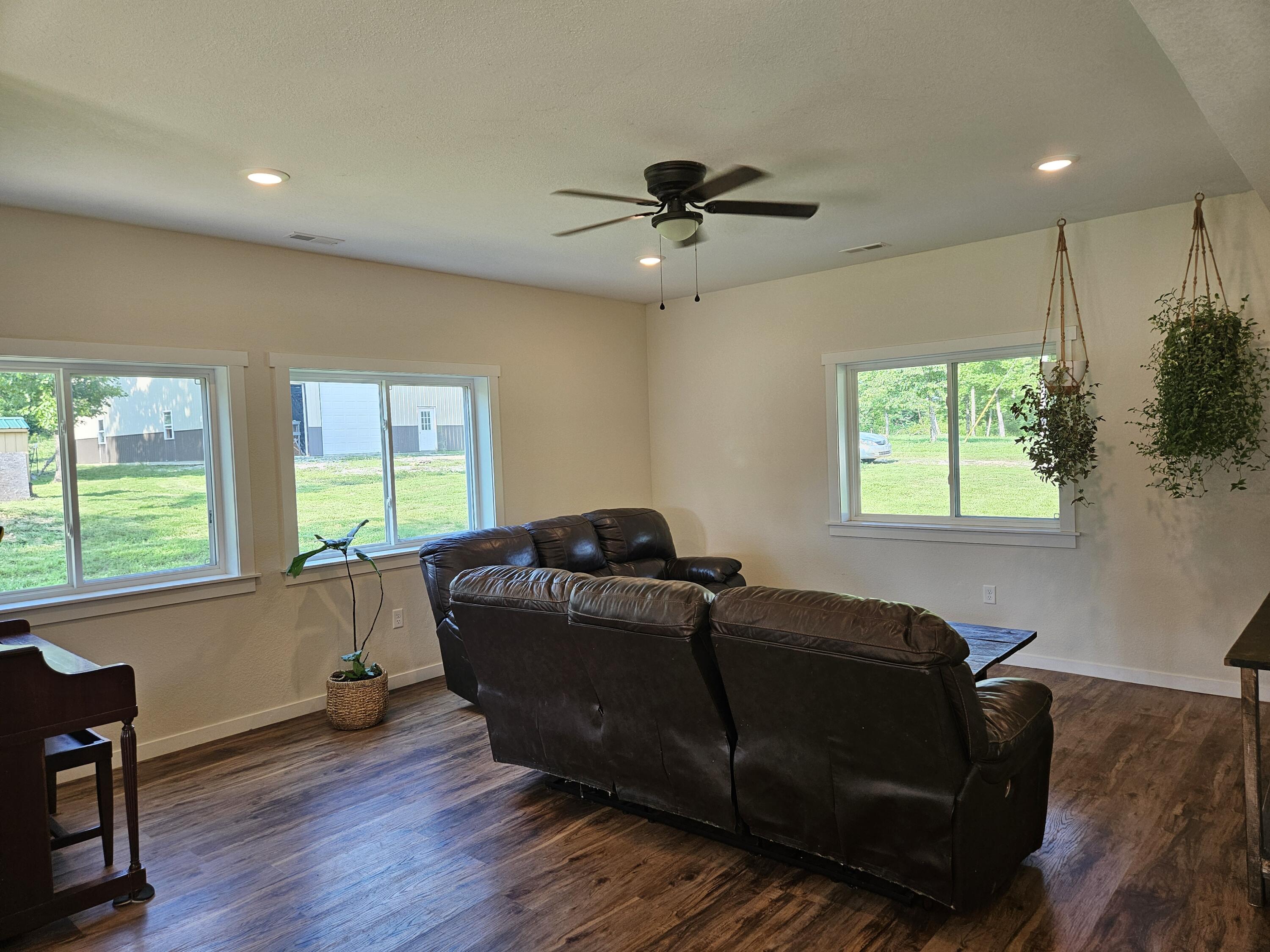 1036 State Highway N Property Photo 22