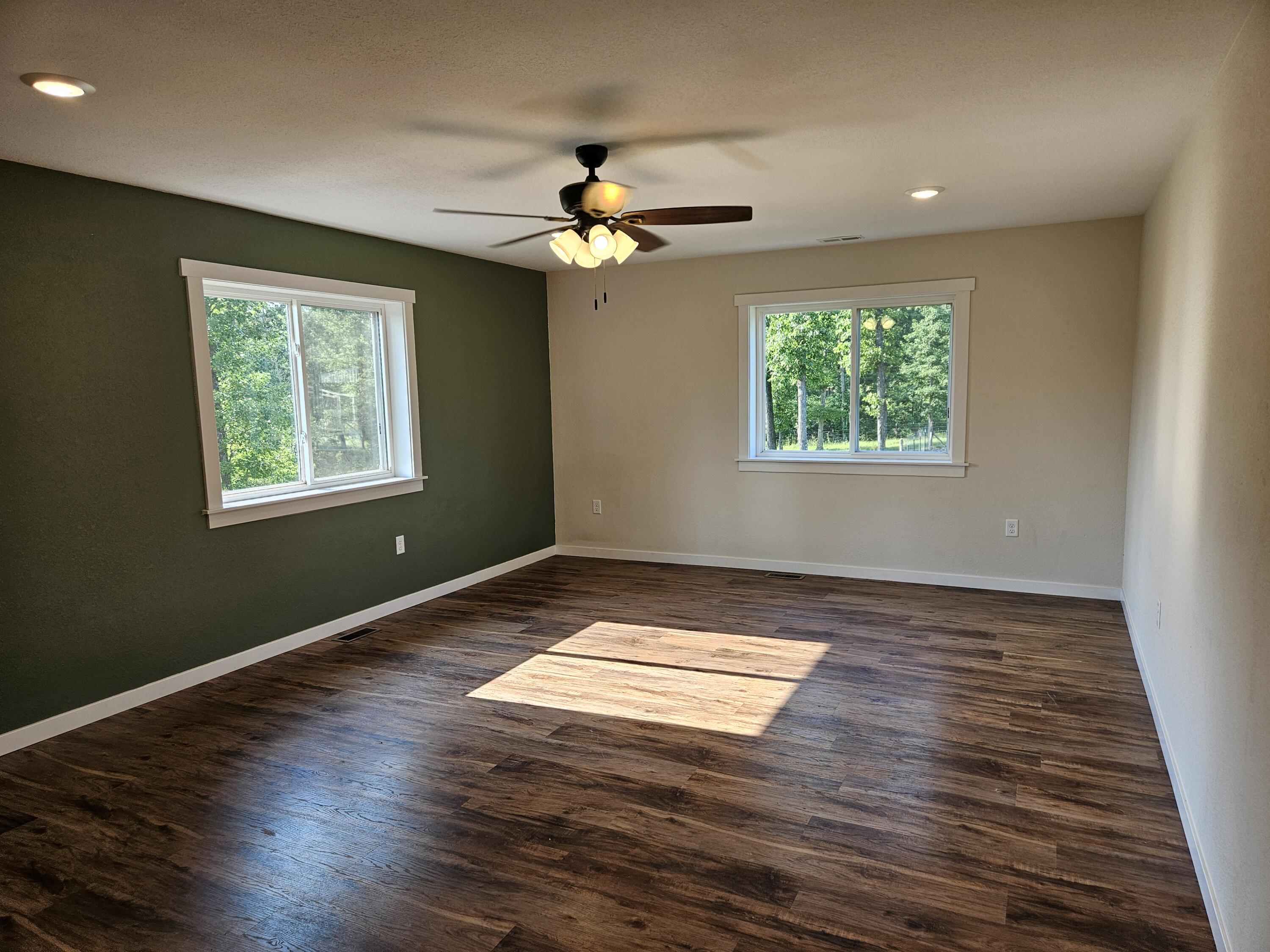 1036 State Highway N Property Photo 33