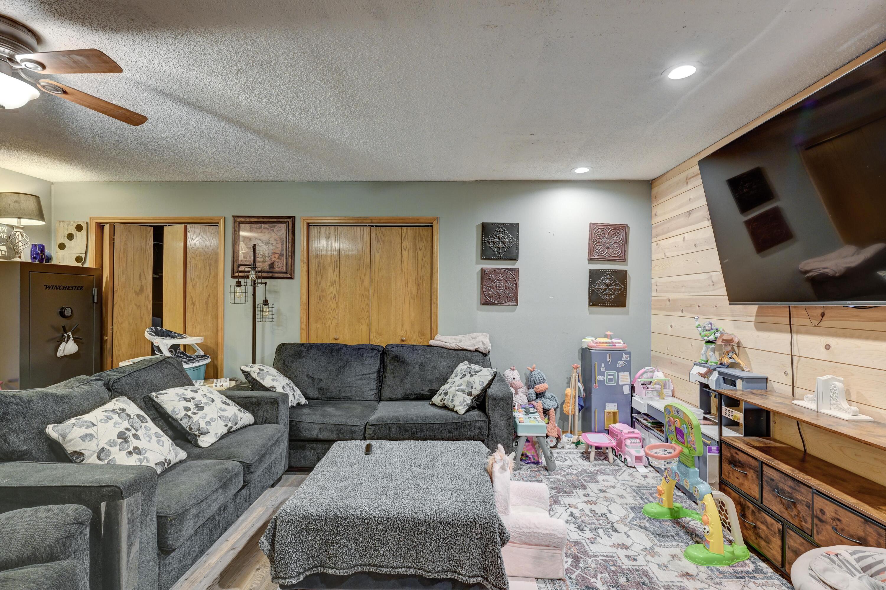 13518 Moberly Lane Property Photo 8