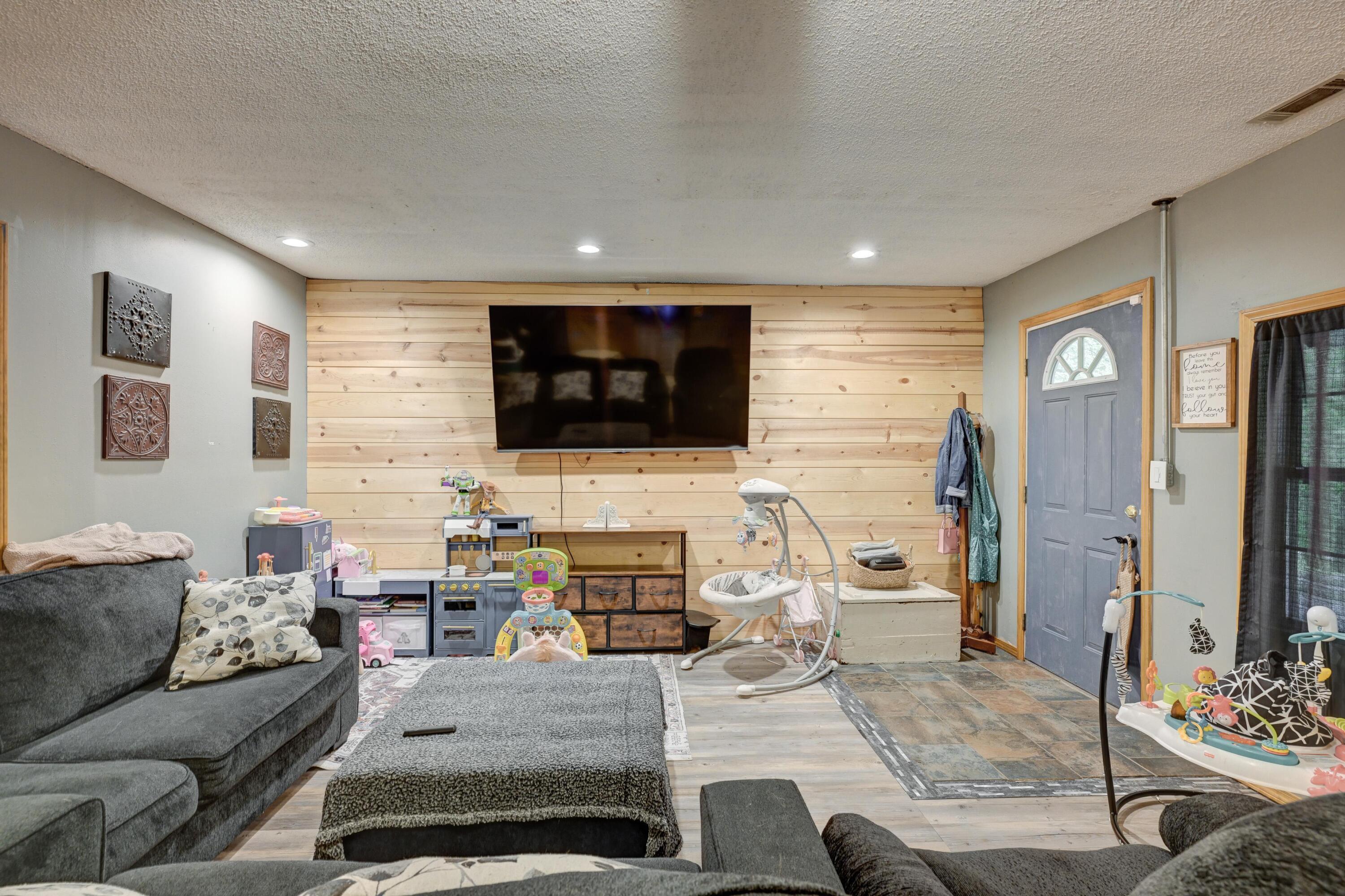 13518 Moberly Lane Property Photo 9