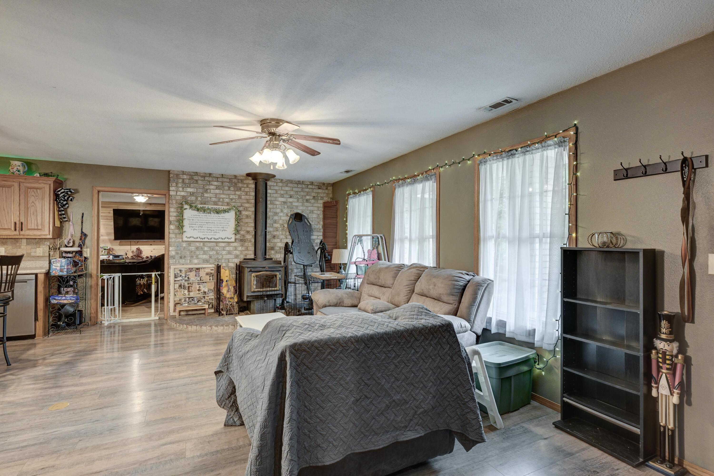 13518 Moberly Lane Property Photo 15
