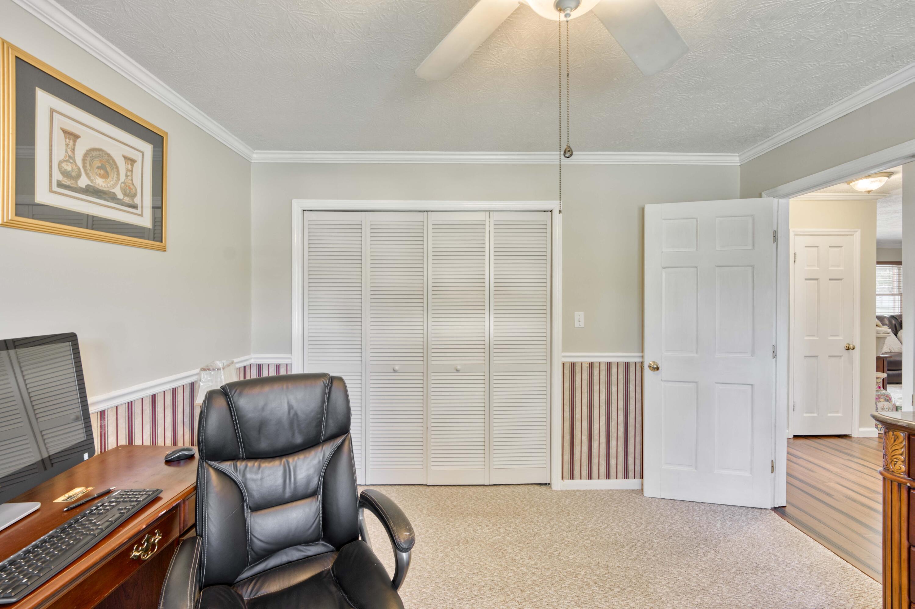 419 East Northview Circle Property Photo 23