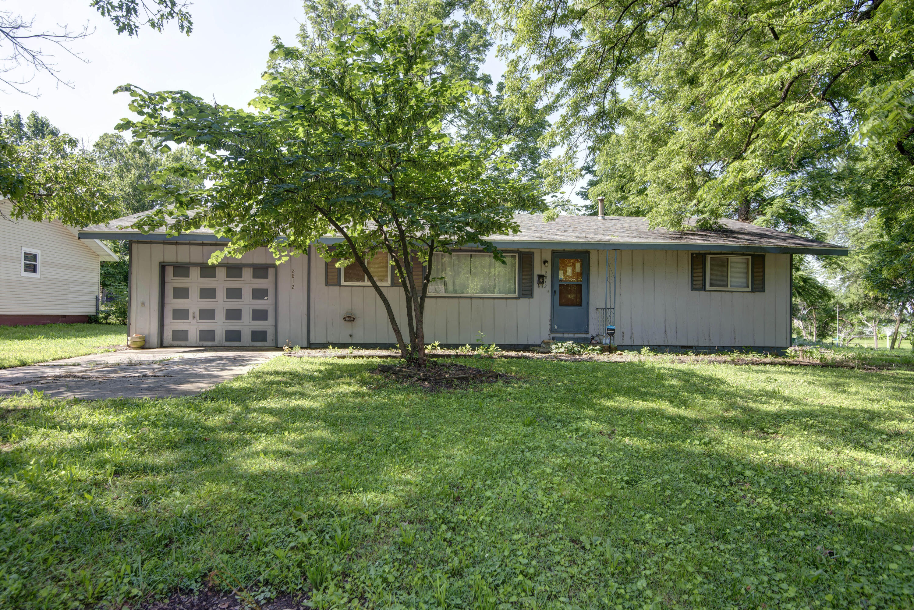 2812 West Lombard Street Property Photo 1