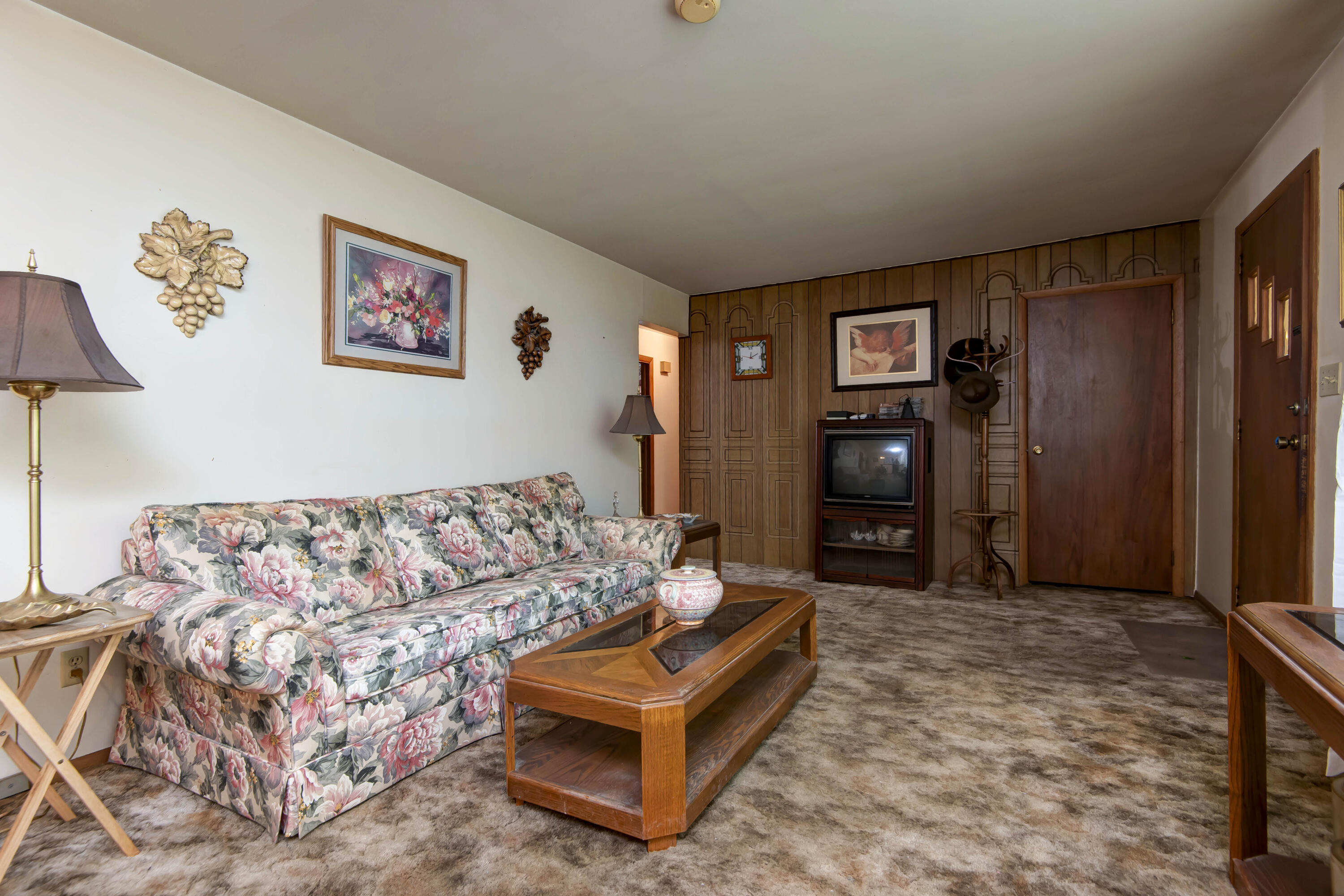2812 West Lombard Street Property Photo 3