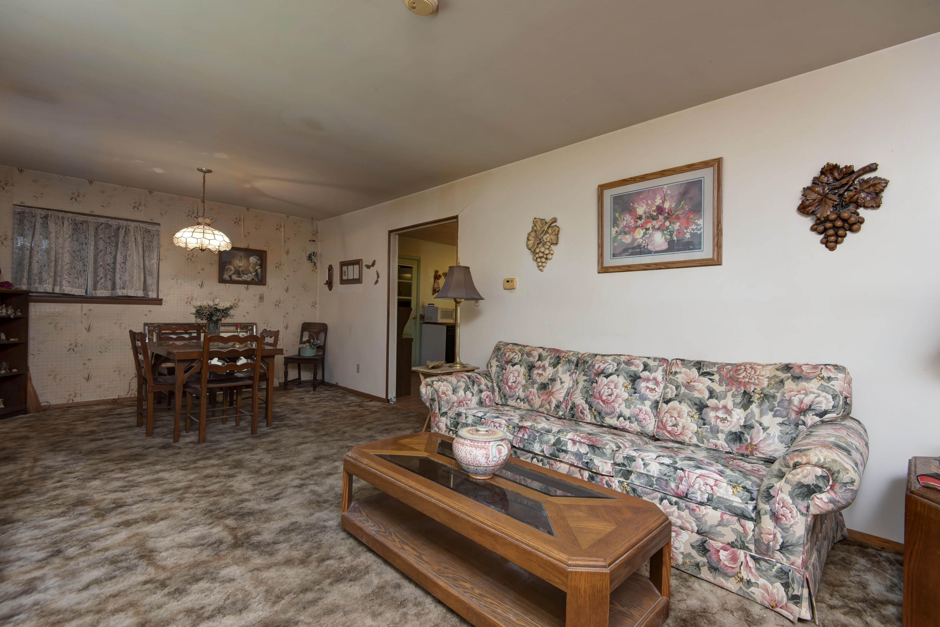 2812 West Lombard Street Property Photo 4