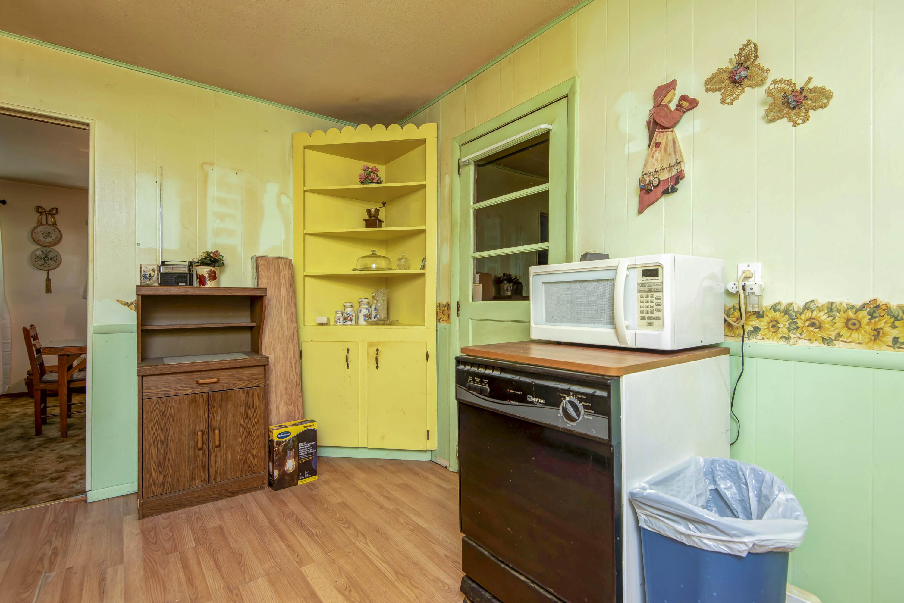 2812 West Lombard Street Property Photo 8