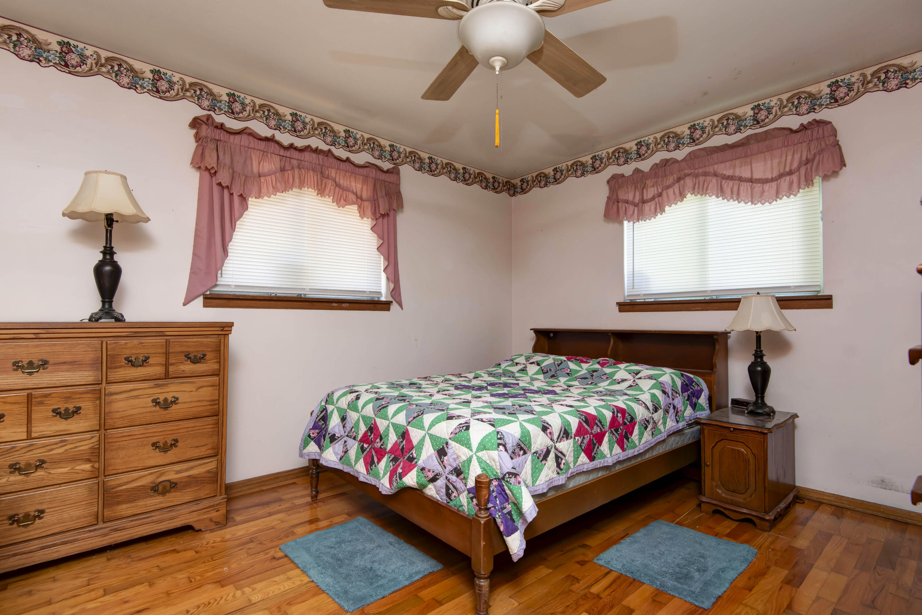 2812 West Lombard Street Property Photo 9