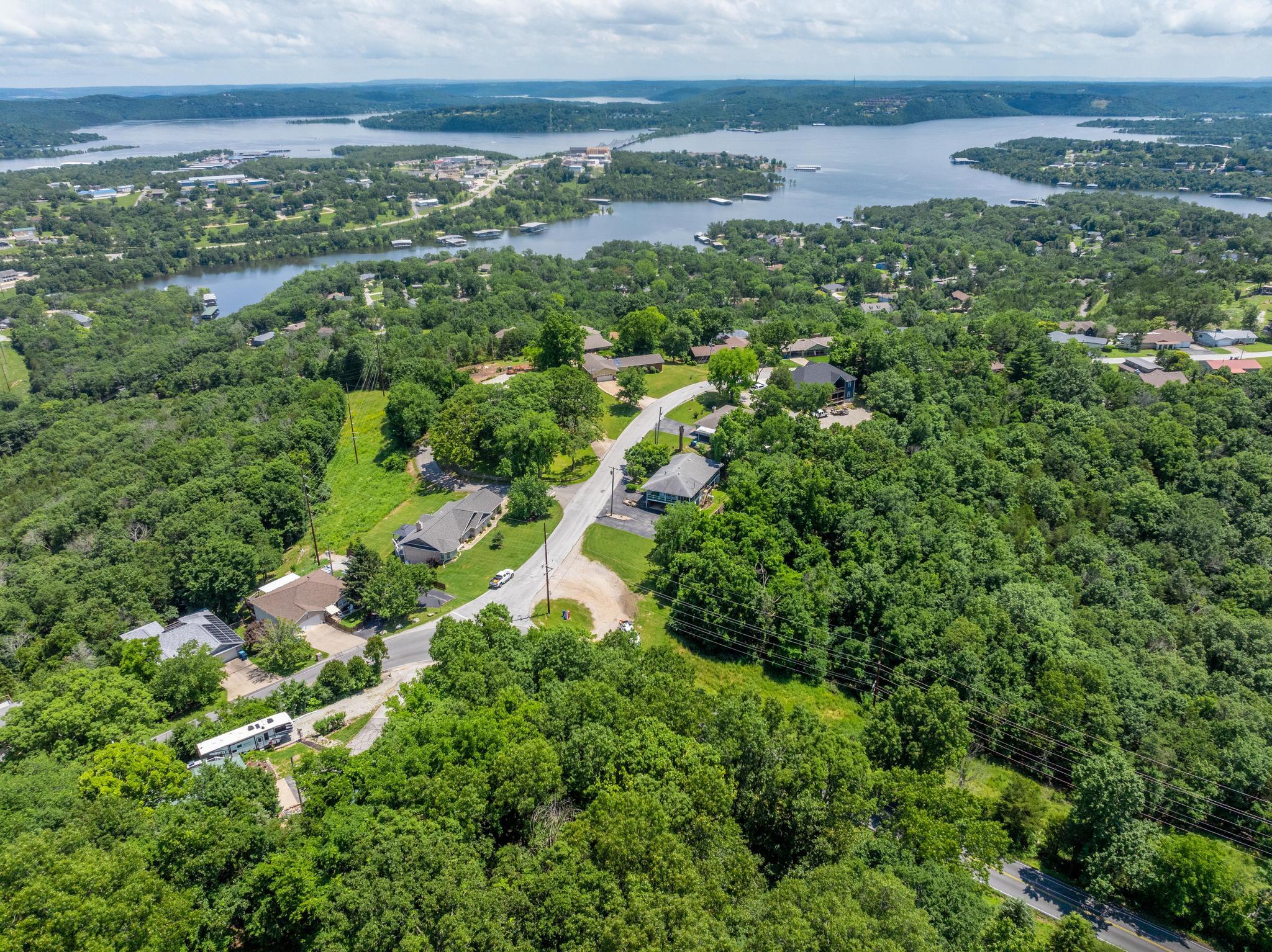 000 Hillcrest Drive Property Photo 13