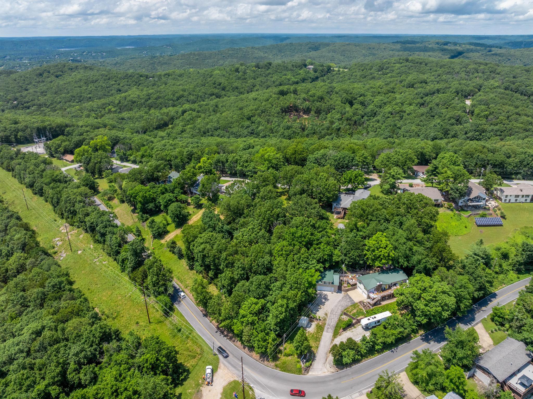 000 Hillcrest Drive Property Photo 15