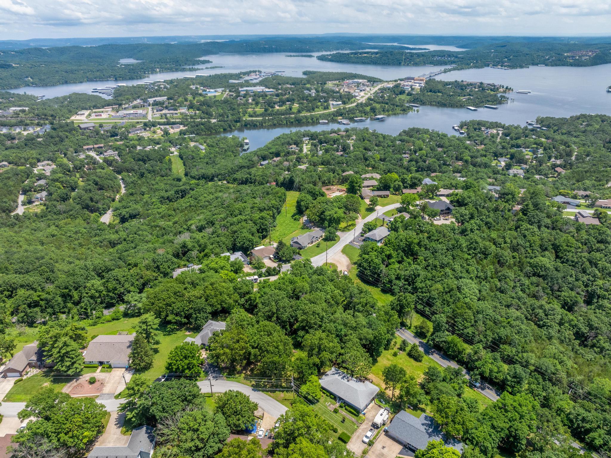 000 Hillcrest Drive Property Photo 17