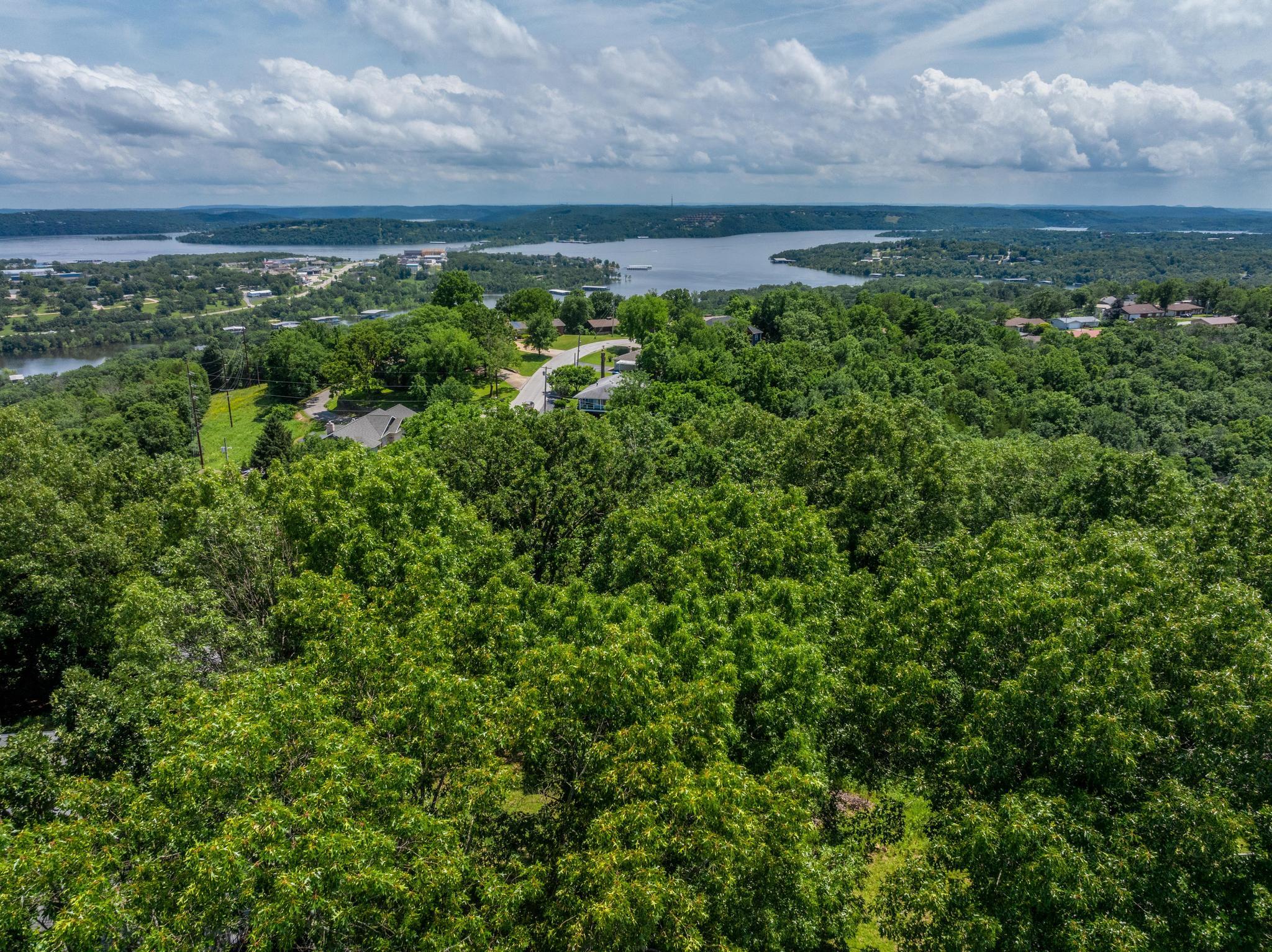 000 Hillcrest Drive Property Photo 20