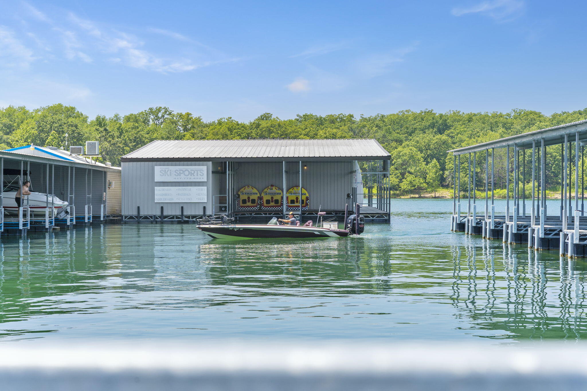 000 Hillcrest Drive Property Photo 23