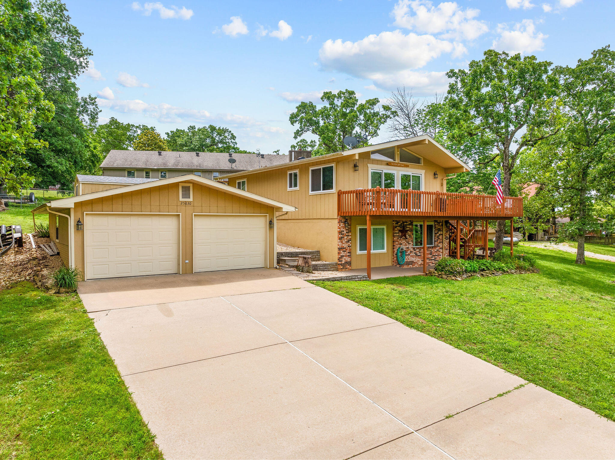 25630 Foxwood Circle Property Photo 1