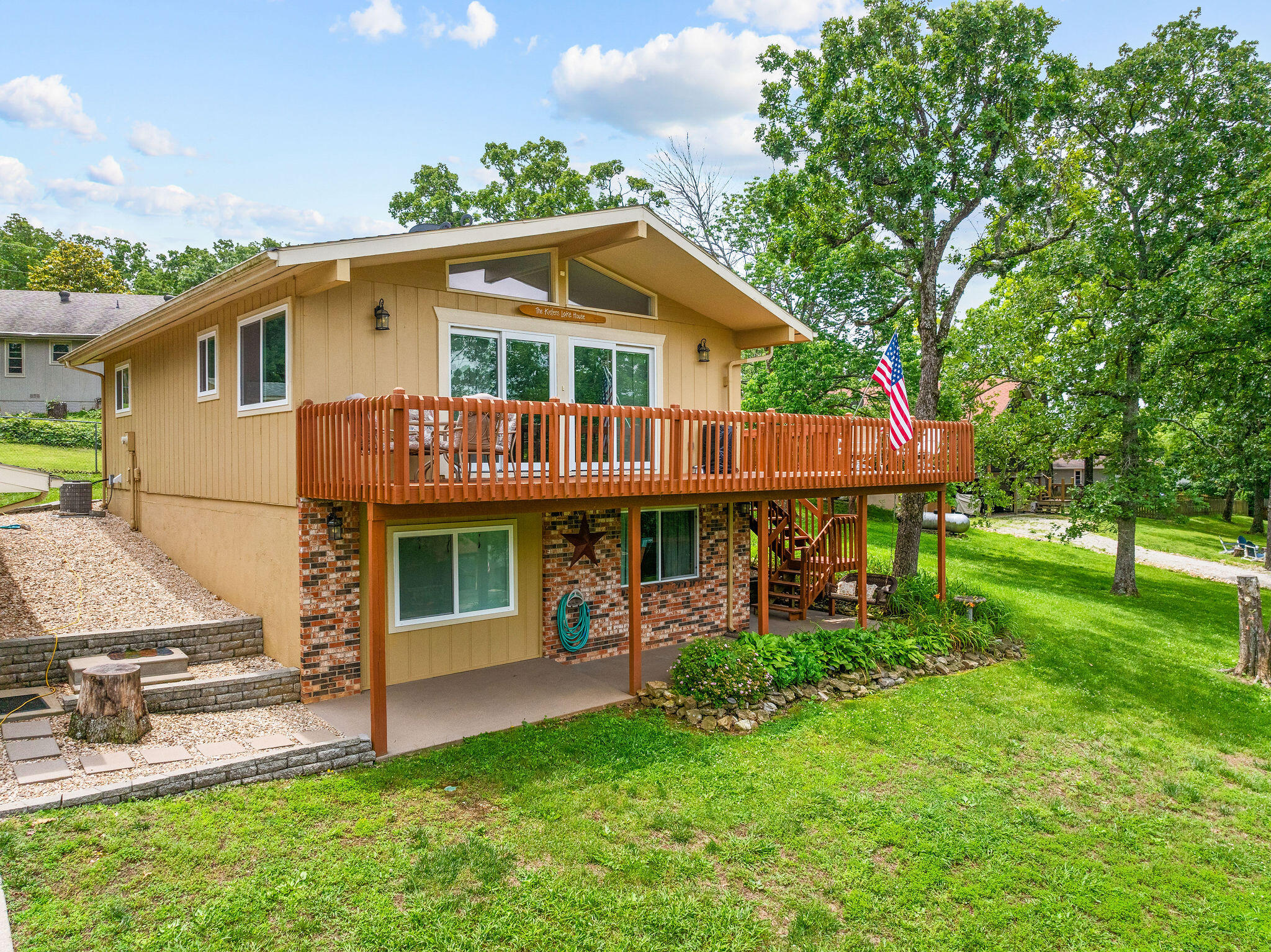 25630 Foxwood Circle Property Photo 3