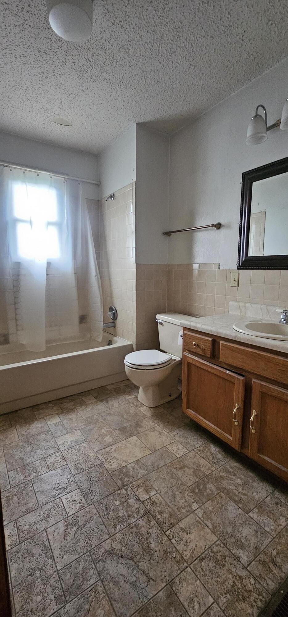 2211 Joanne- Drive Property Photo 5